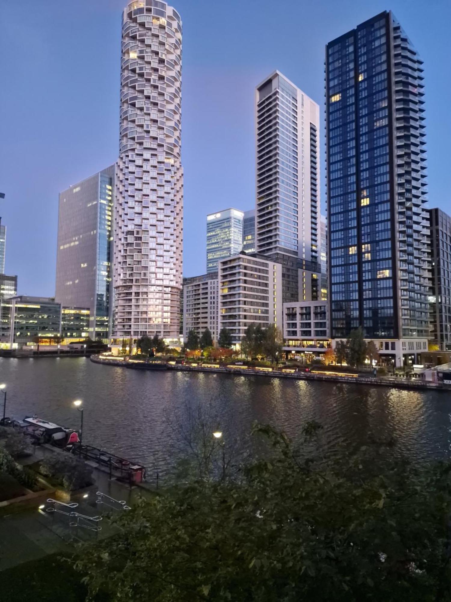 Leilighet Aarons Riverview Luxury