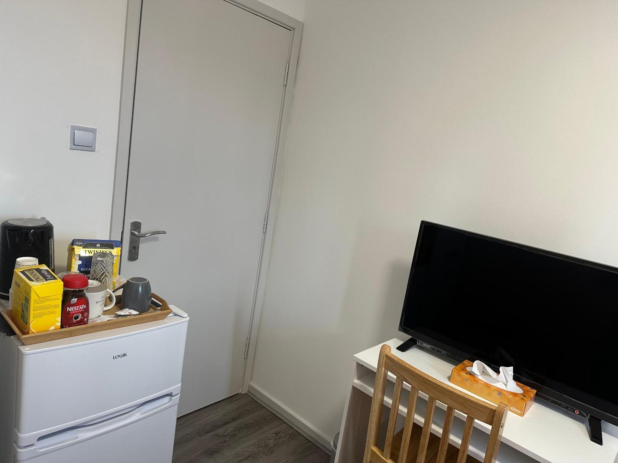 Appartement Hlm Single Only