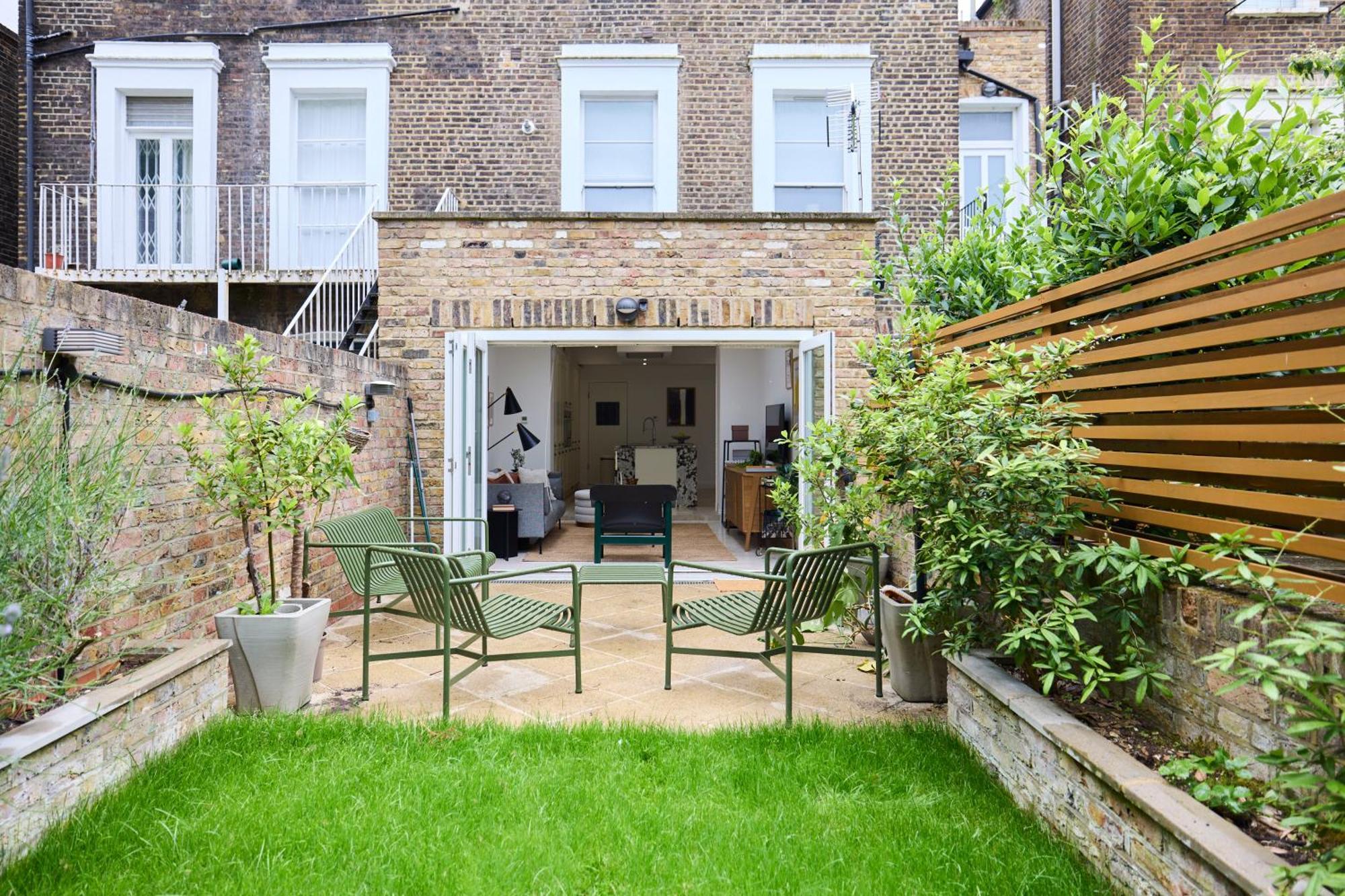 The Camden Park Place - Lovely 4bdr Flat With Garden Apartment *
