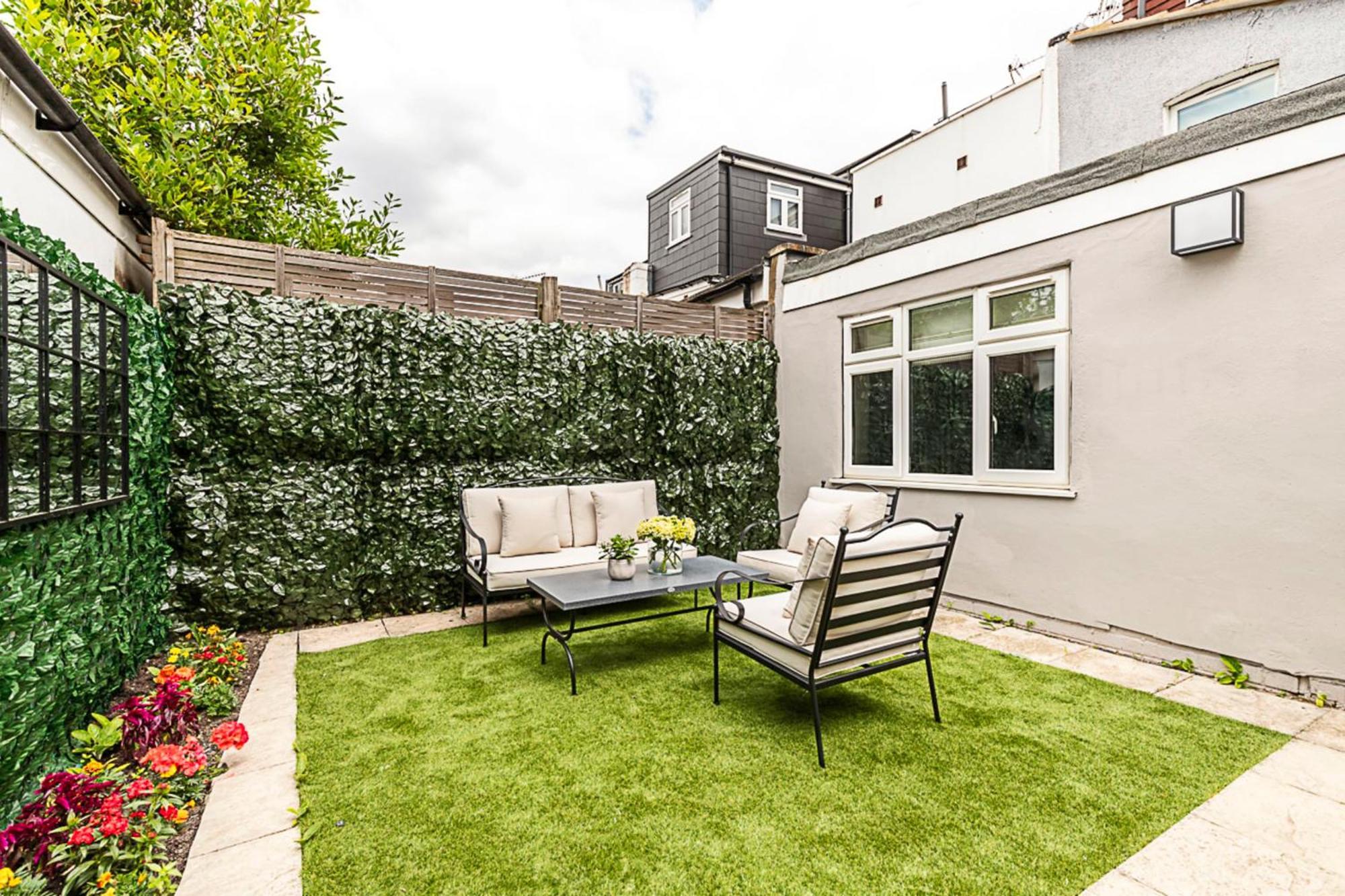 Luxurious 3 Bed Flat With Patio And Garden Lägenhet