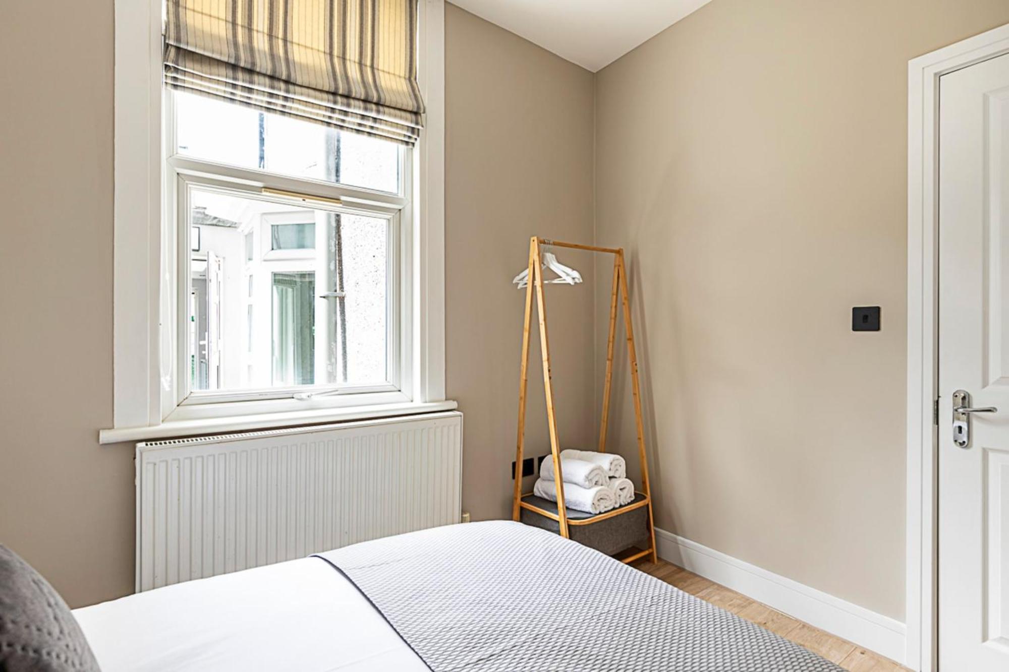 Luxurious 3 Bed Flat With Patio And Garden Lägenhet London