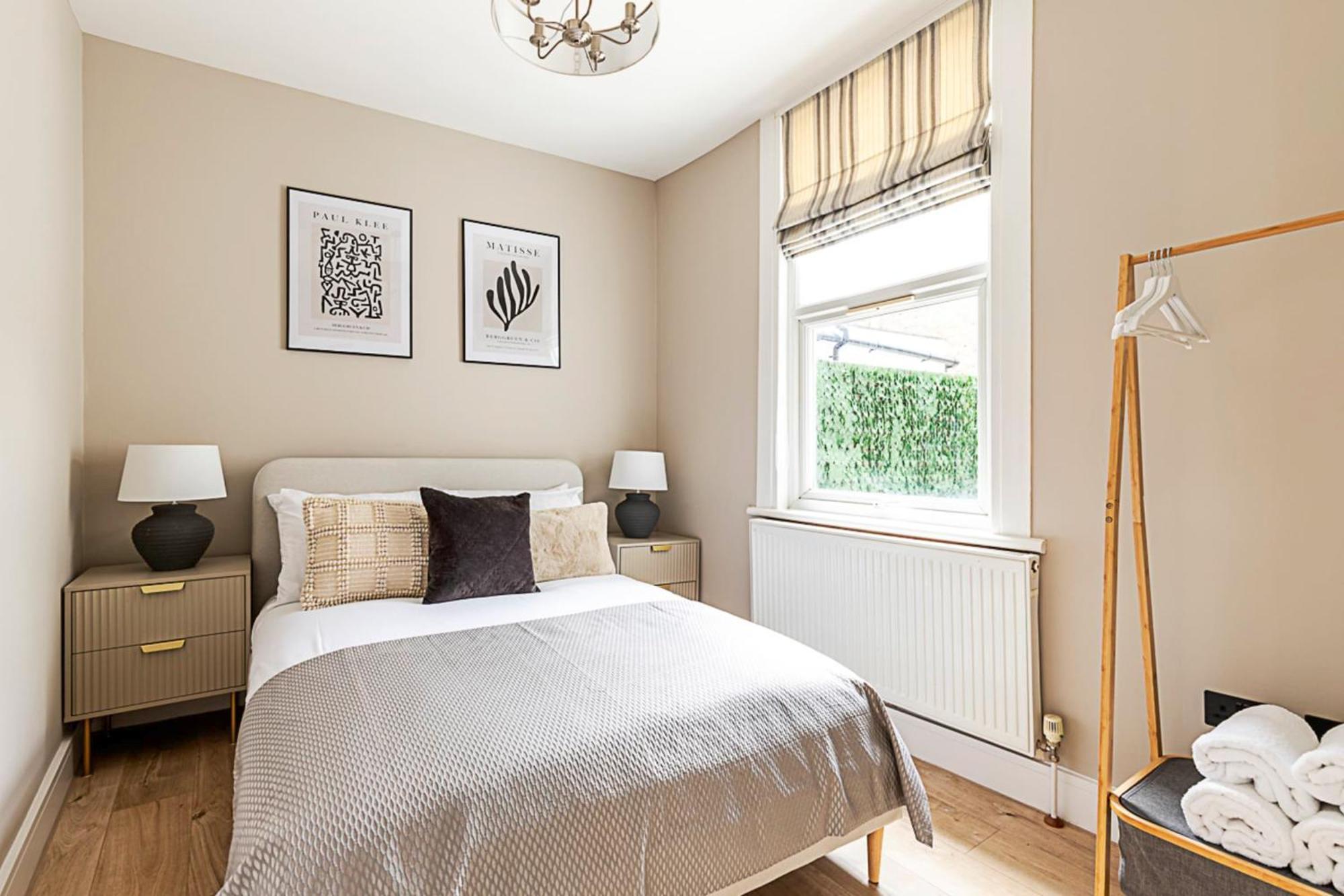 Lägenhet Luxurious 3 Bed Flat With Patio And Garden