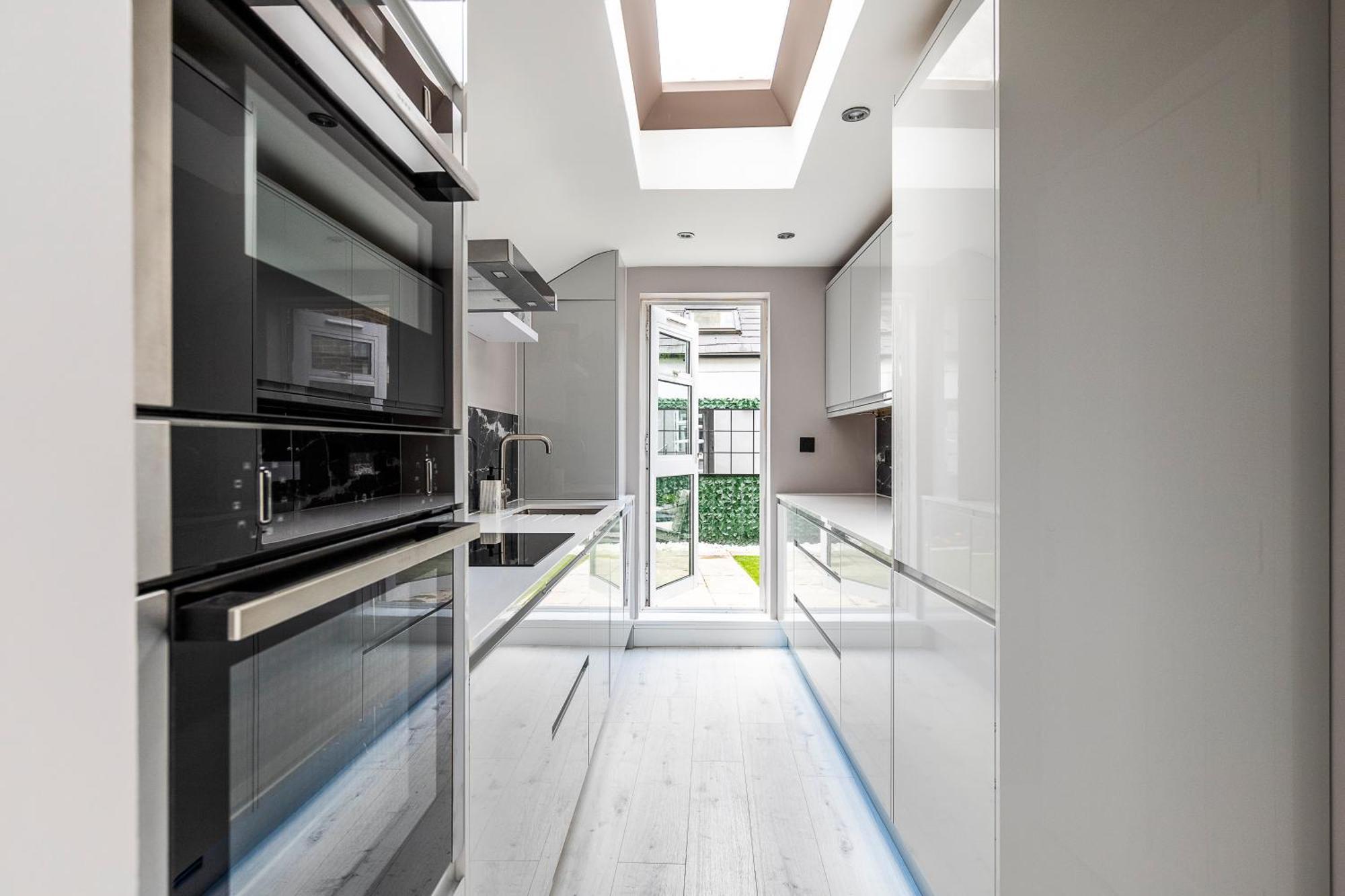 Luxurious 3 Bed Flat With Patio And Garden Lägenhet London