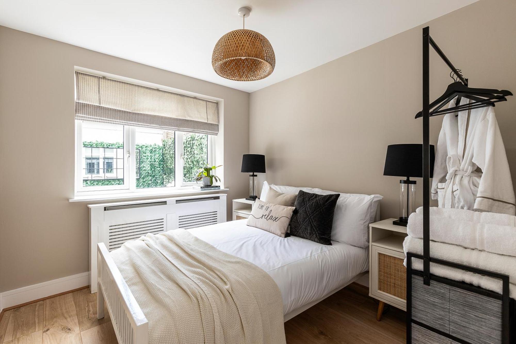 Lägenhet Luxurious 3 Bed Flat With Patio And Garden