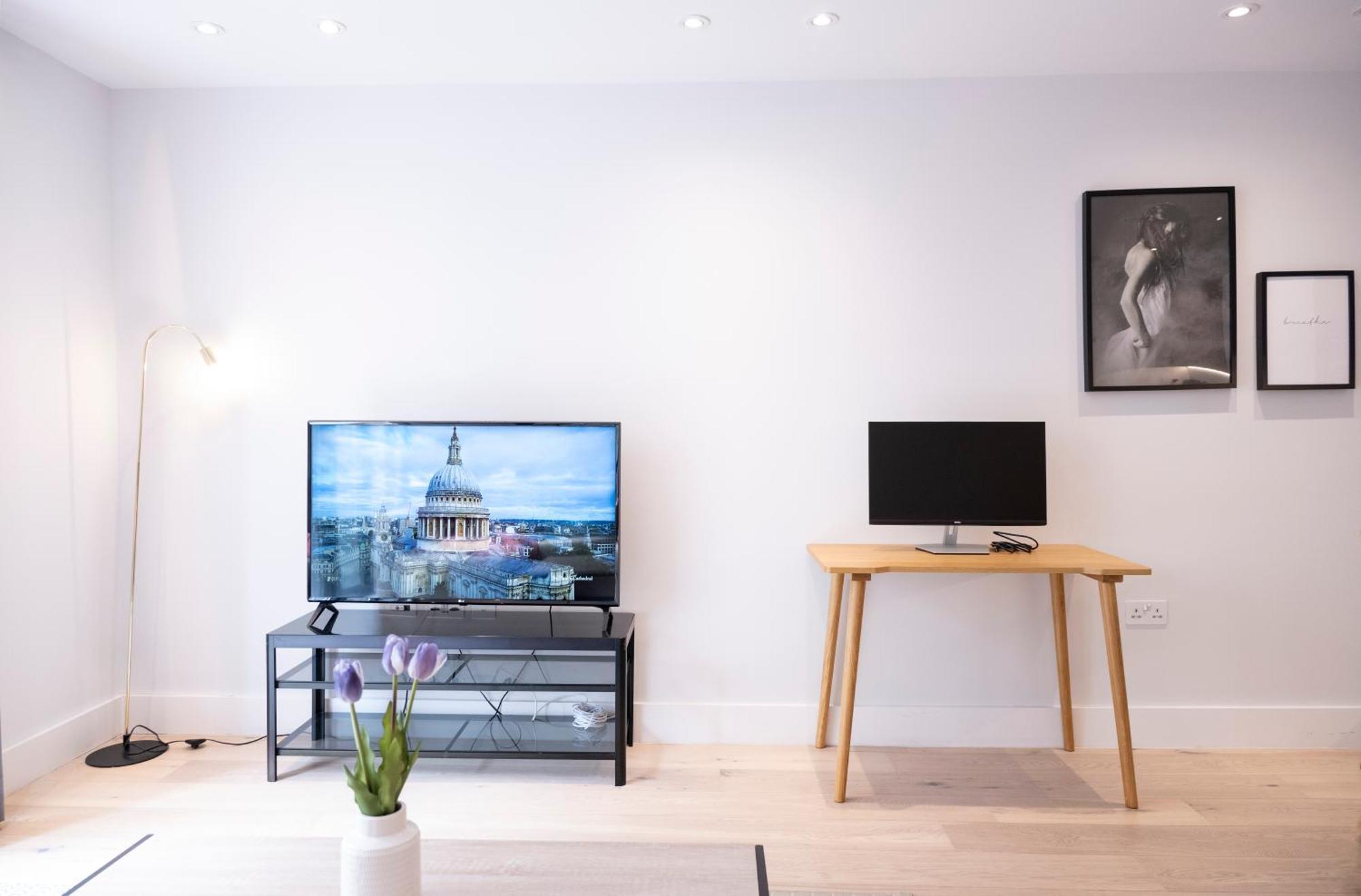 Lägenhet Lovely 1br - Zone 1 - Station Nearby *