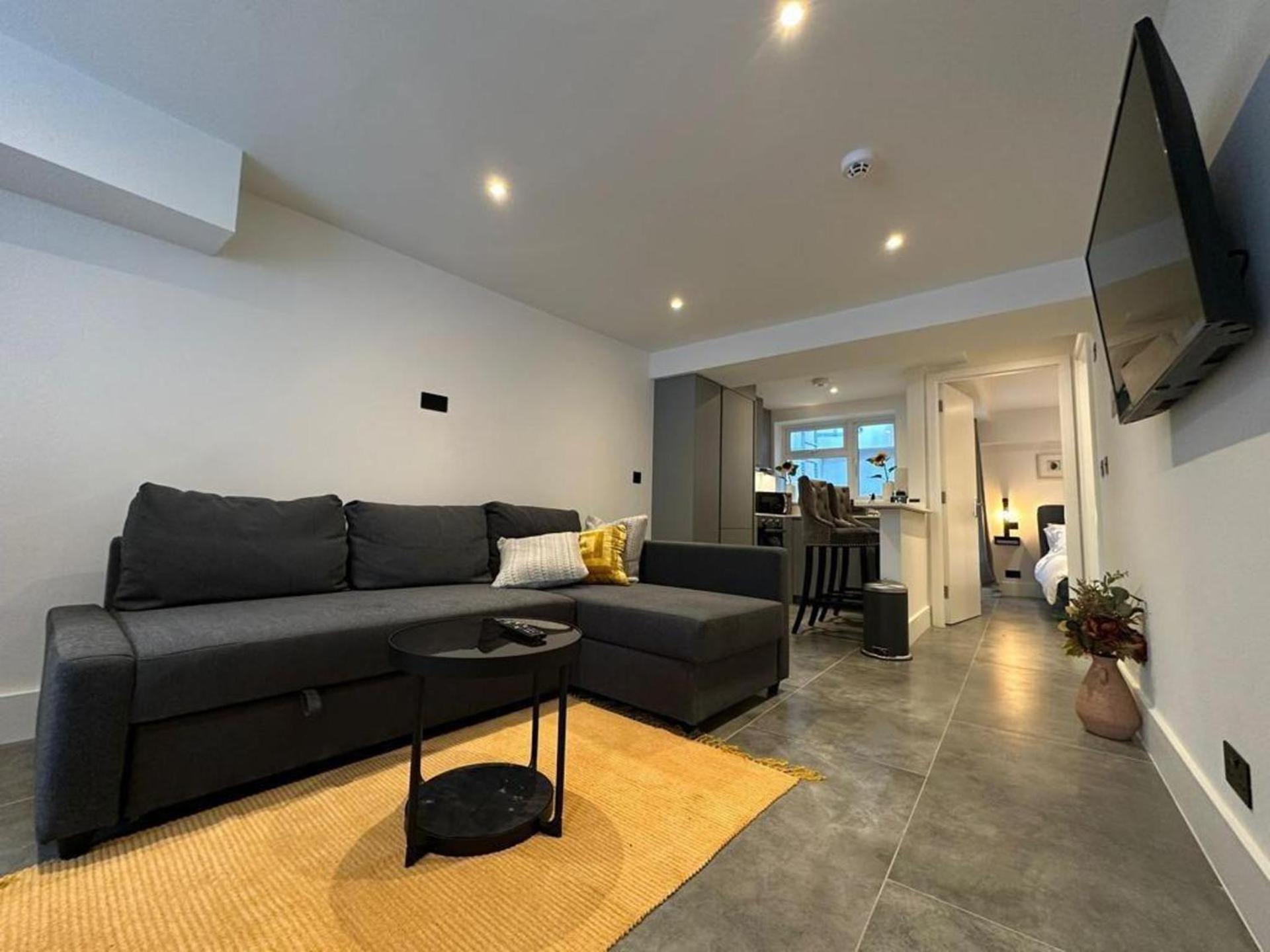 Hébergement de vacances Stylish Two Bedroom House In Kilburn *