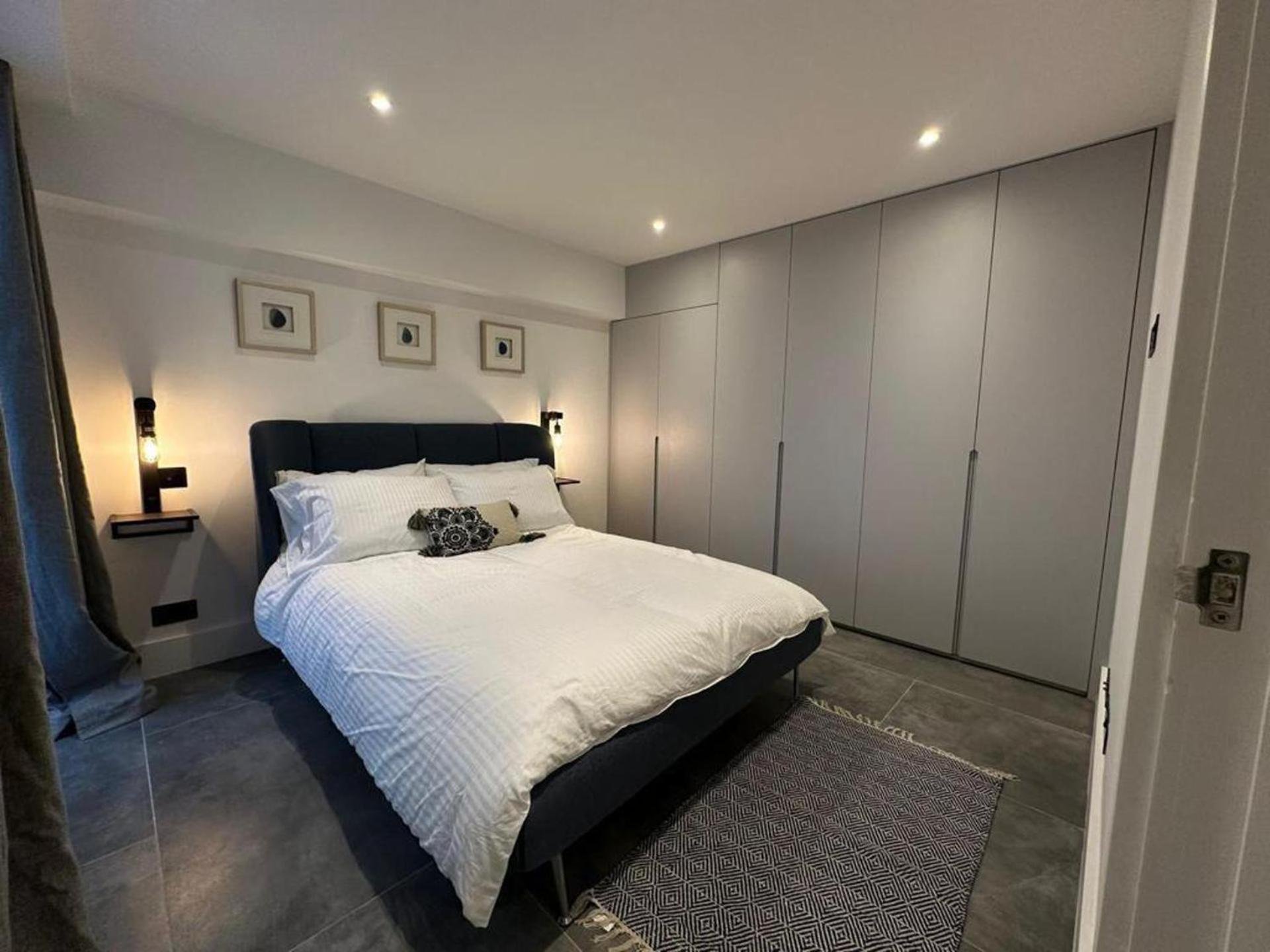 Stylish Two Bedroom House In Kilburn Hébergement de vacances Londres