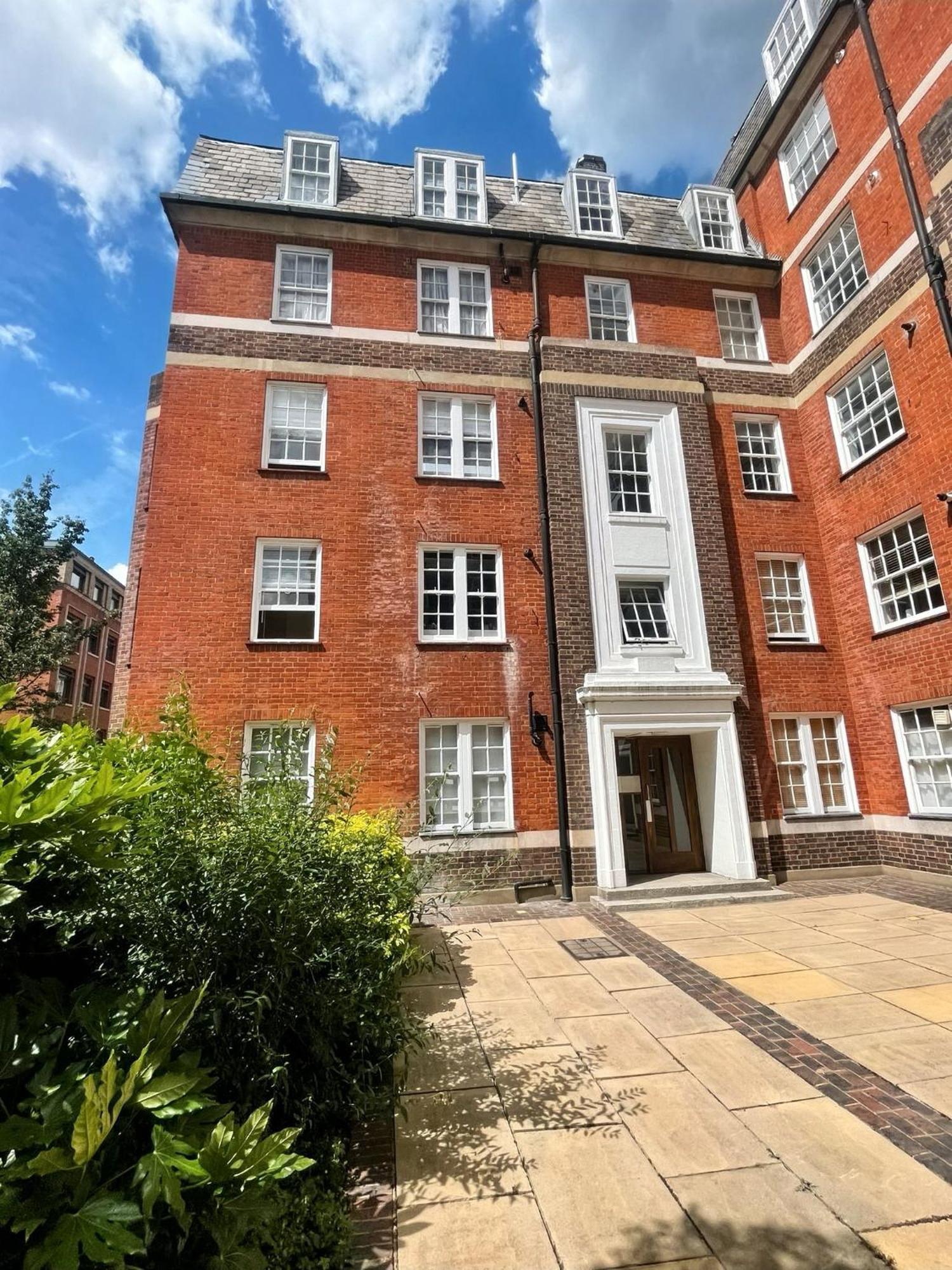 Stylish 1br, 15 Mins To Buckingham Palace, Lägenhet London