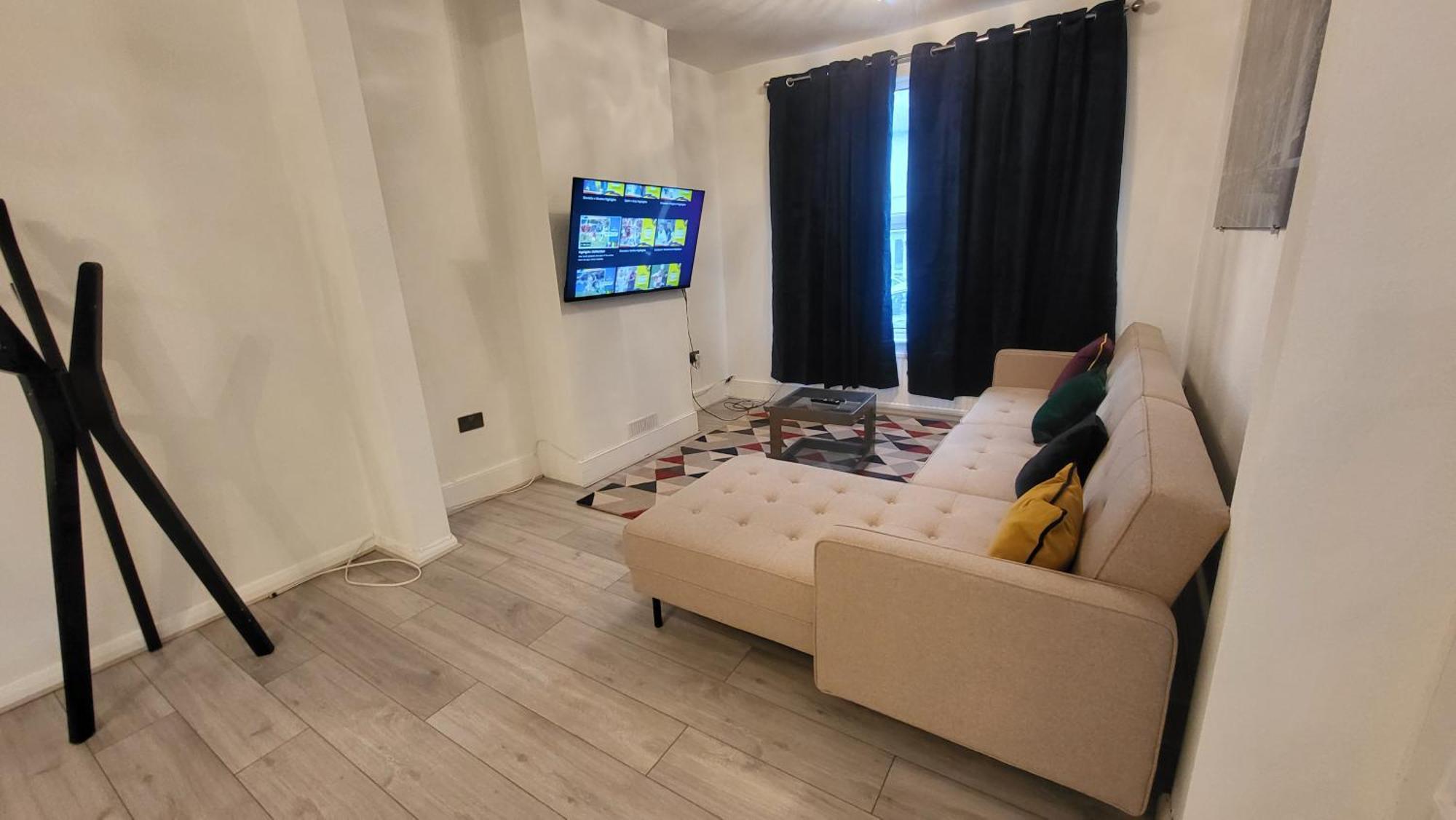 Garland Spacious 4 Bedroom House With Garden And Parking * Londres