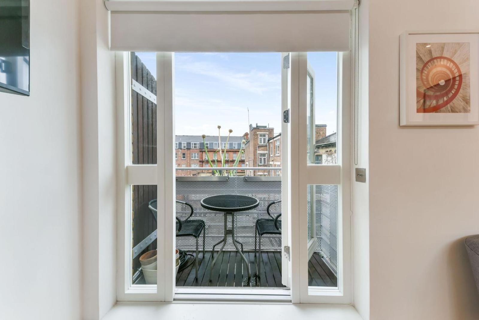 Stylish Soho One Bedroom Leilighet *