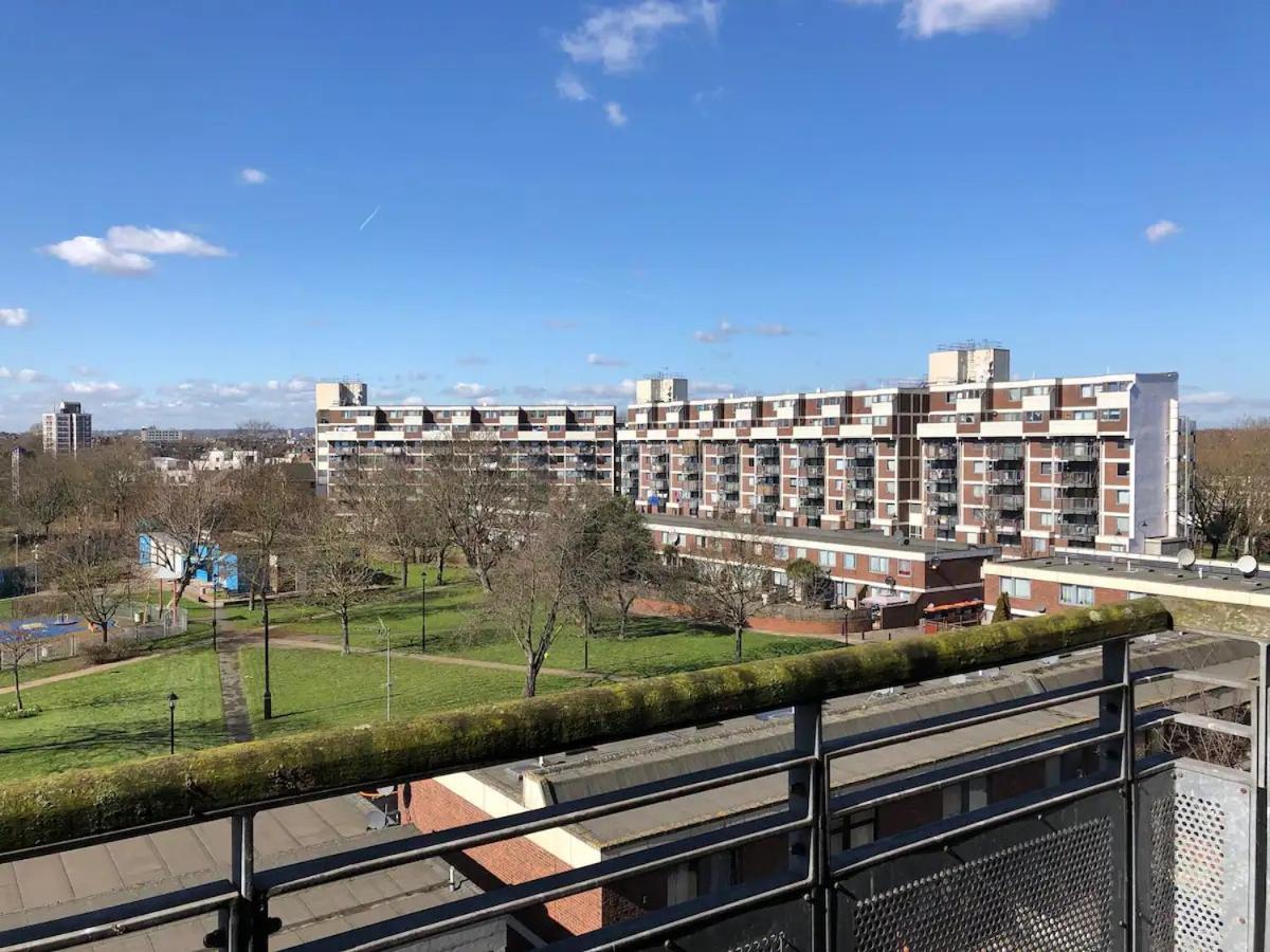 Lägenhet Lovely 1 Bedroom Serviced W Patio Sleeps 3 Pass The Keys London