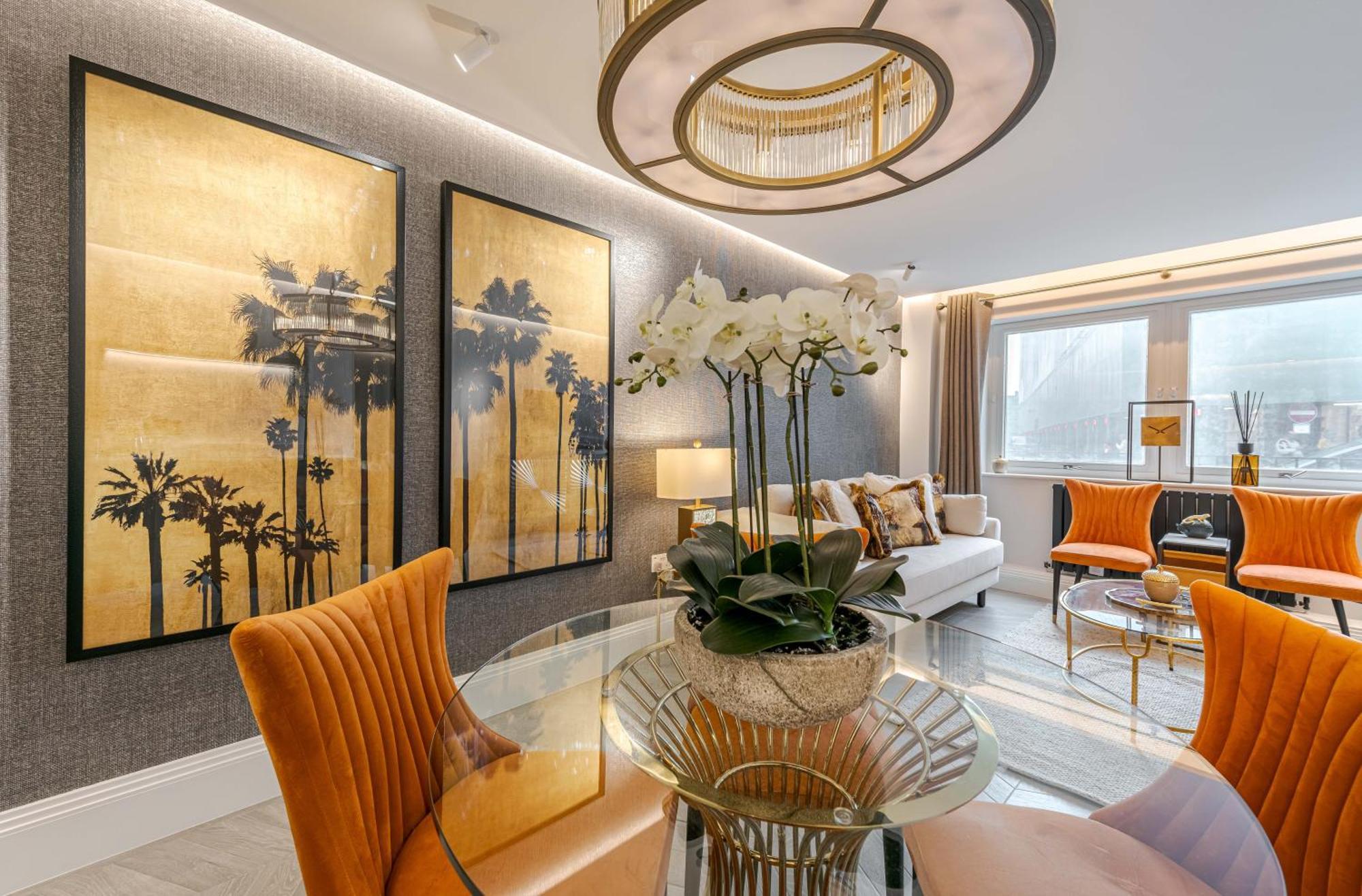Stunning Flat Opposite Harrods Unbeatable Location & Elegance London