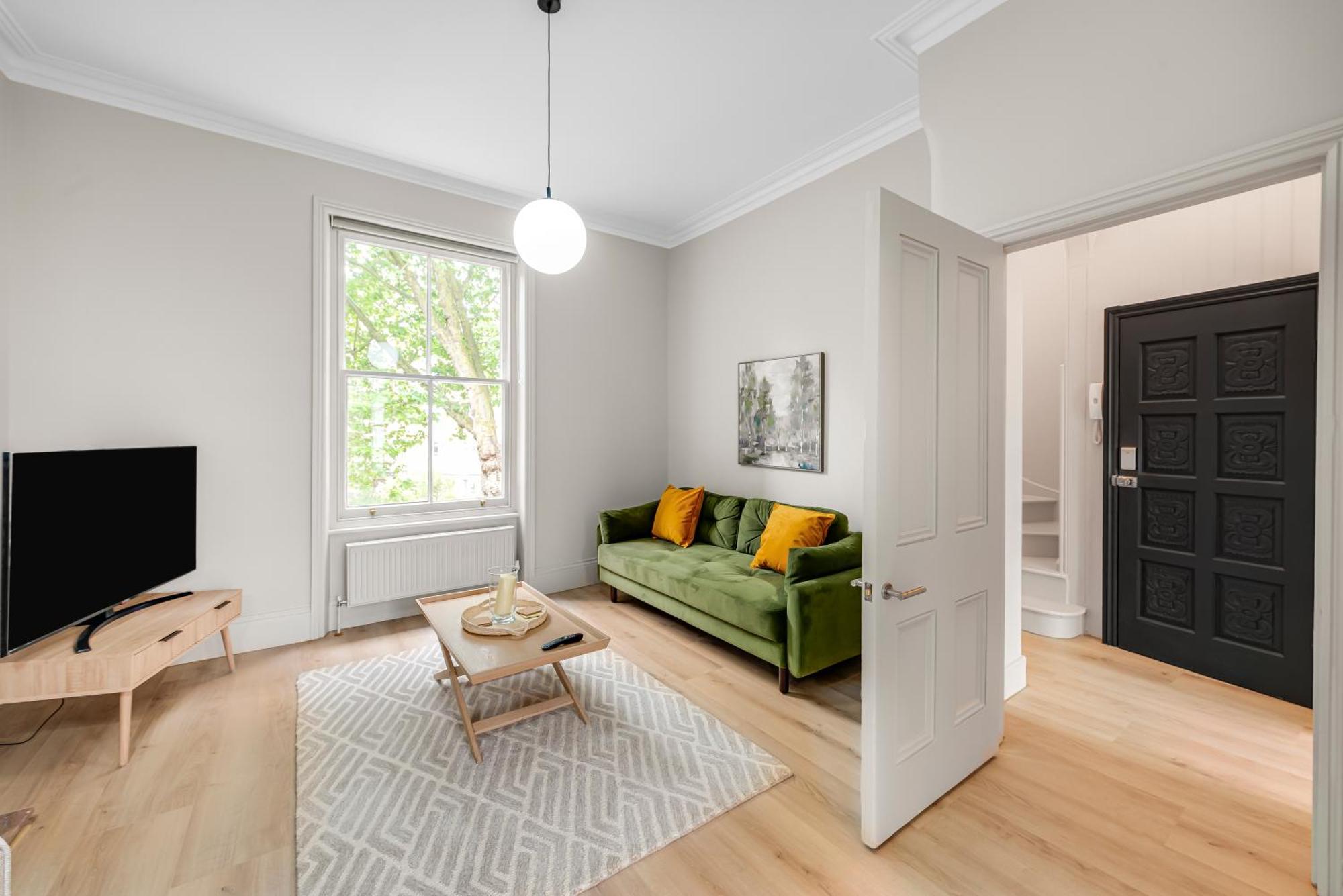 Luxury 3 Bed With Balcony In Kensington Olympia Appartement