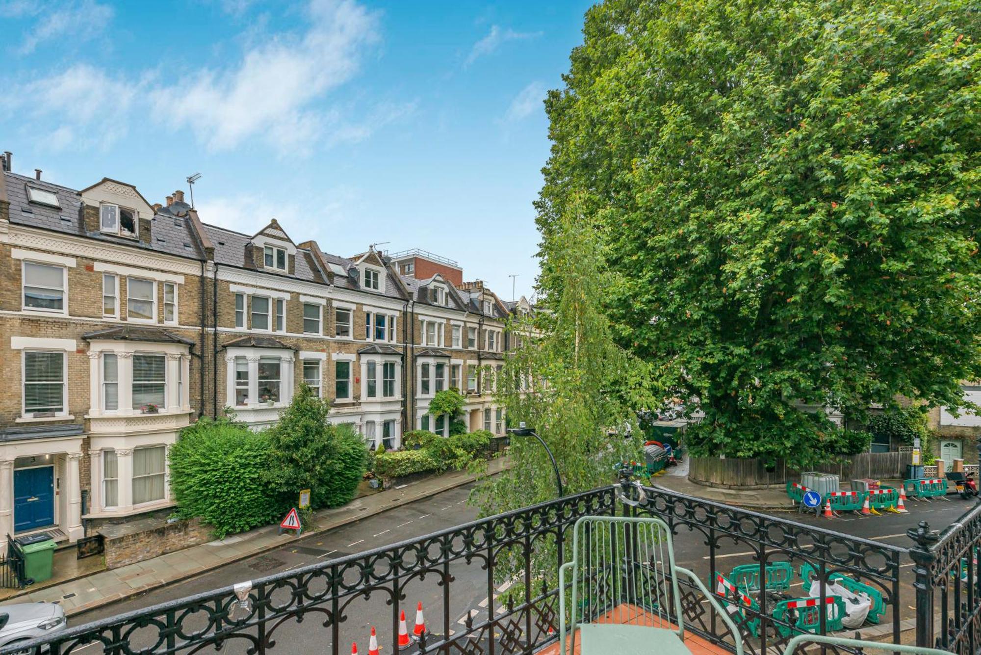 Appartement Luxury 3 Bed With Balcony In Kensington Olympia *