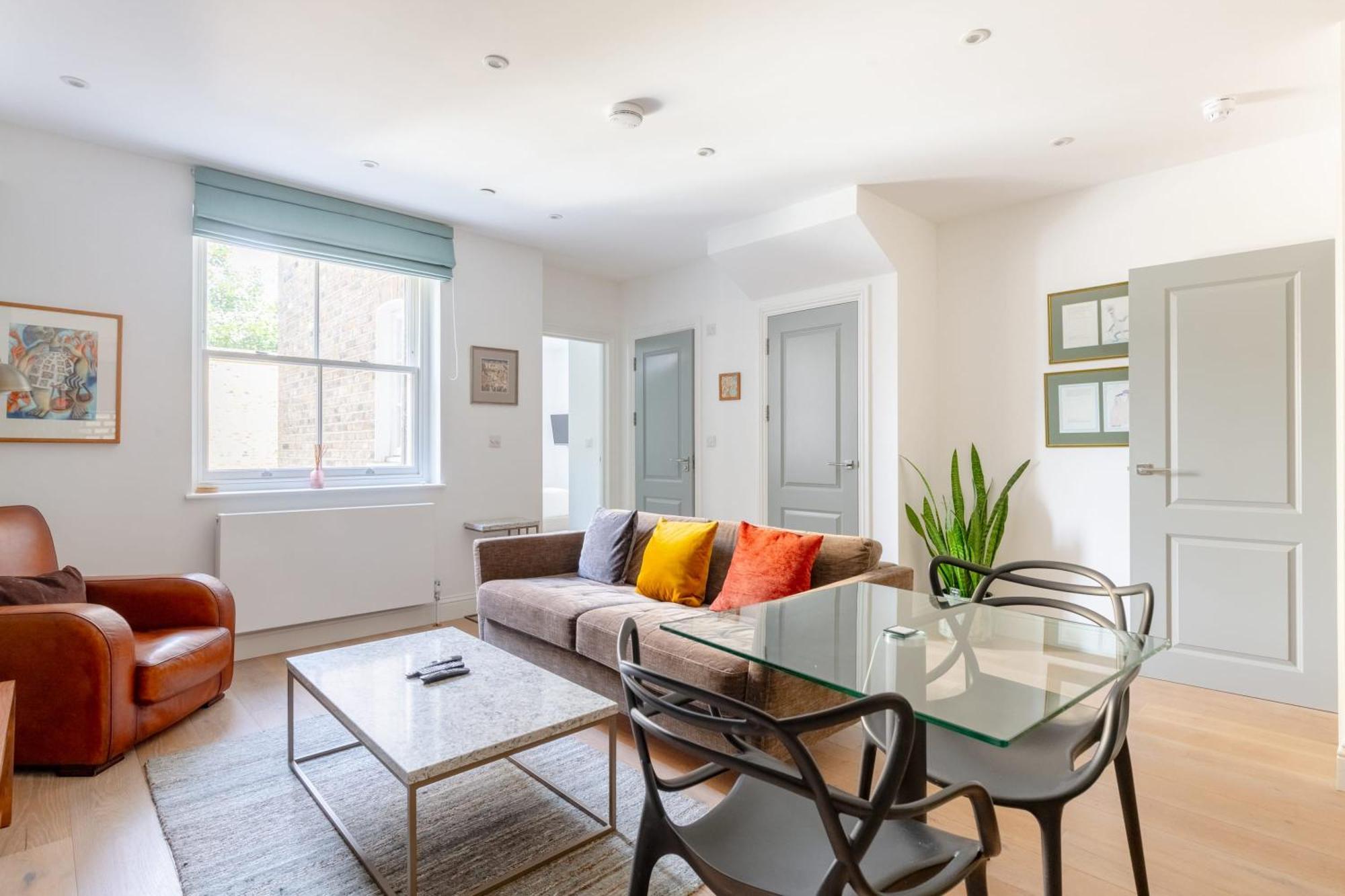 Lägenhet Refurbished Kensington With Balcony Near Tube London