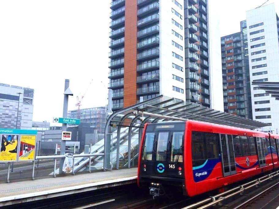 Entire Next To Canary Wharf In Appartamento *