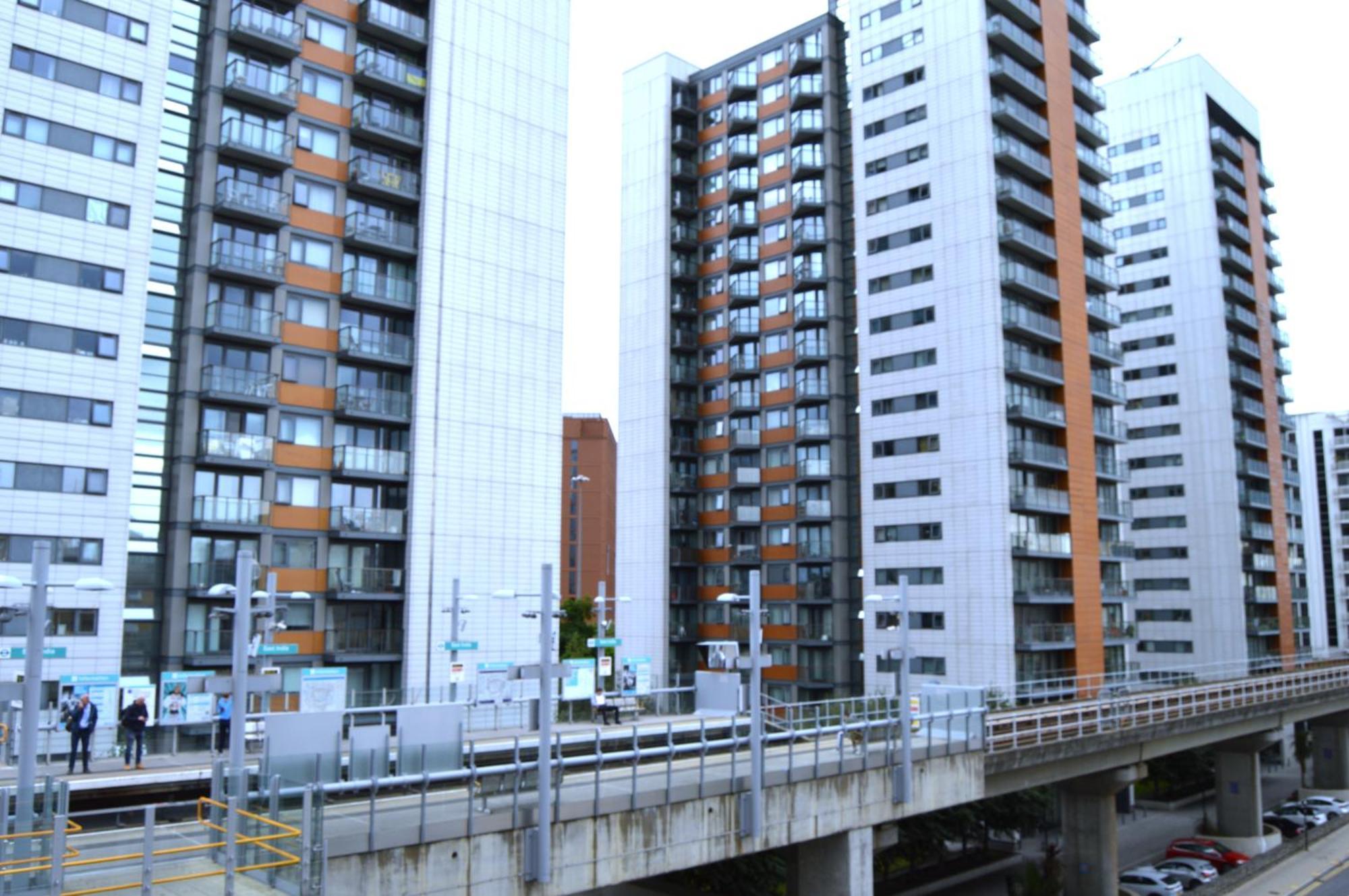 Entire Next To Canary Wharf In Appartement