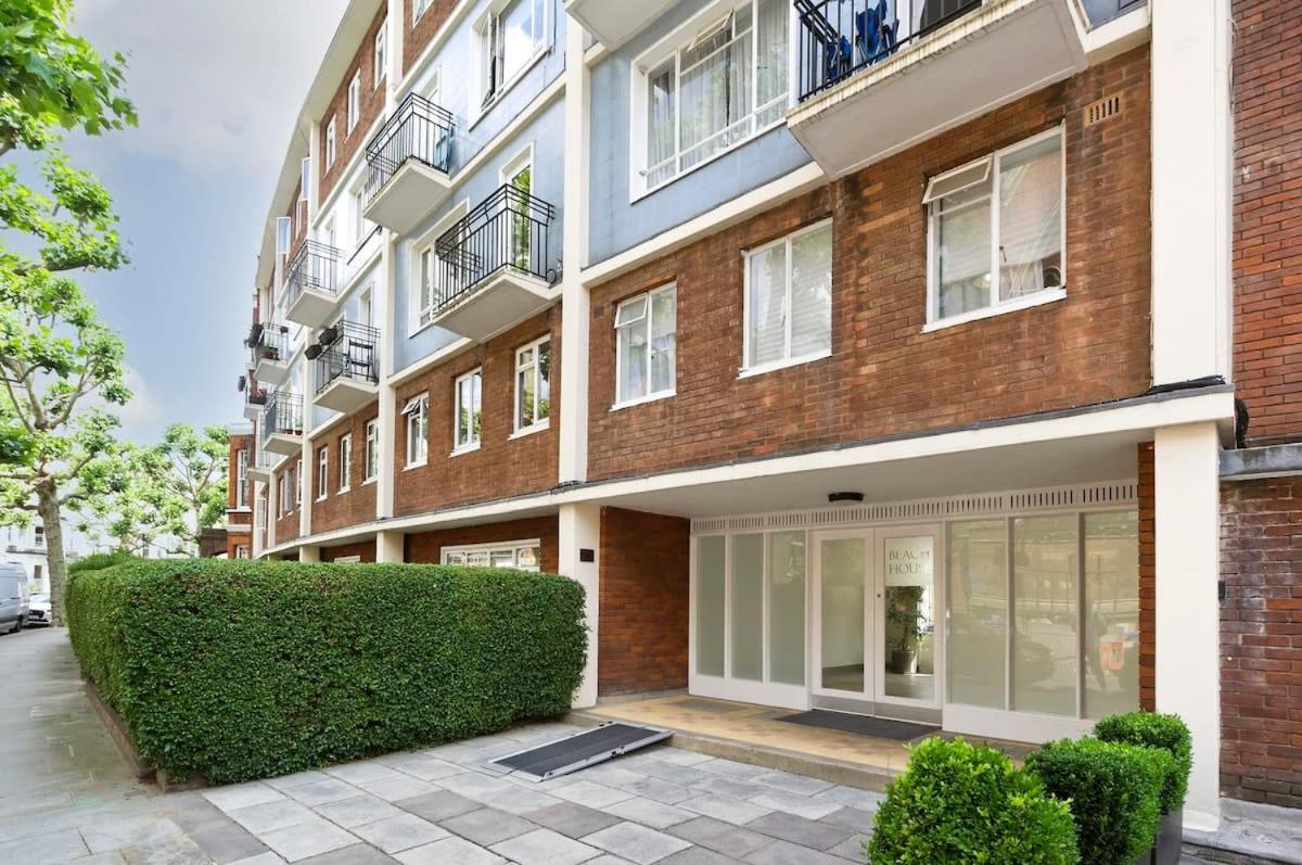Leafy Earls Court 3 Bed Flat Londen