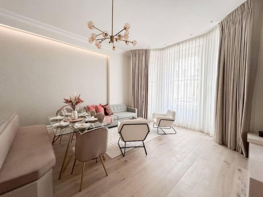 Stylish 2 Bed Flat On The Iconic Gloucester Road Lägenhet *