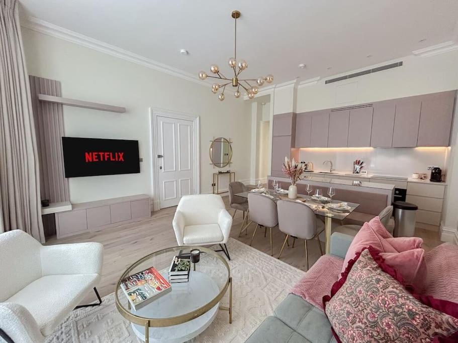 Lägenhet Stylish 2 Bed Flat On The Iconic Gloucester Road
