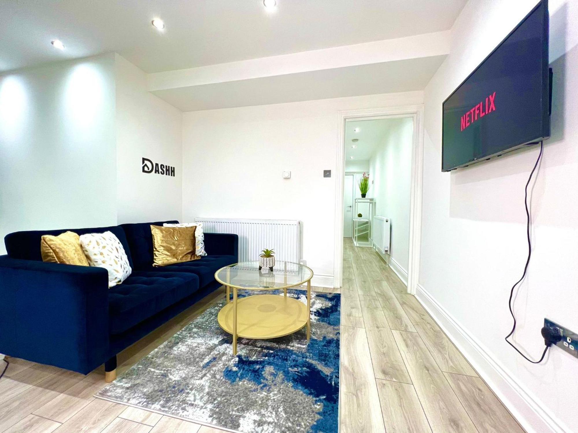 Charming 3-bed Flat In Shepherds Bush - Sleeps 9 Semesterbostad