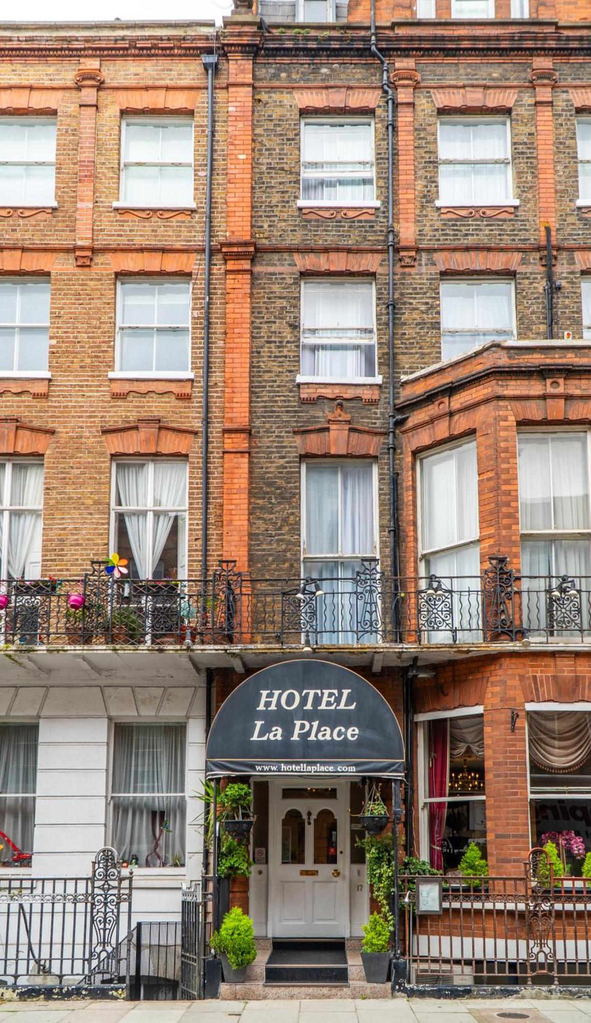 Hotel La Place 4*