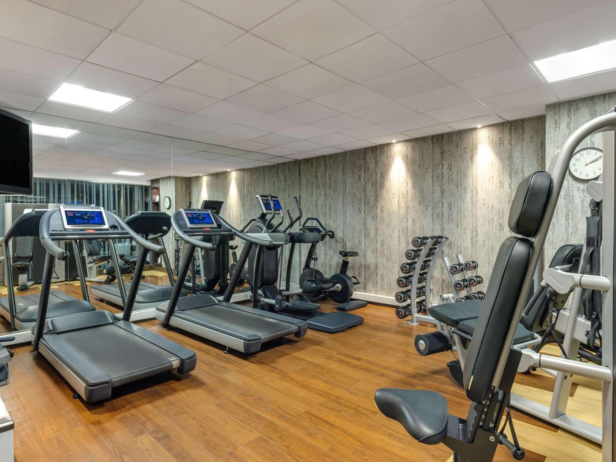 Novotel Tower Bridge Hotel 4*