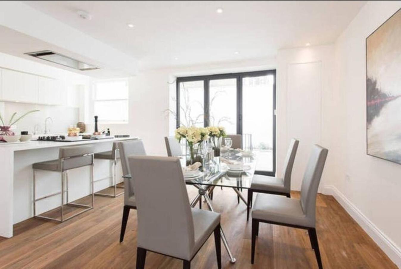 Large Three Bed Duplex Camden Semesterbostad