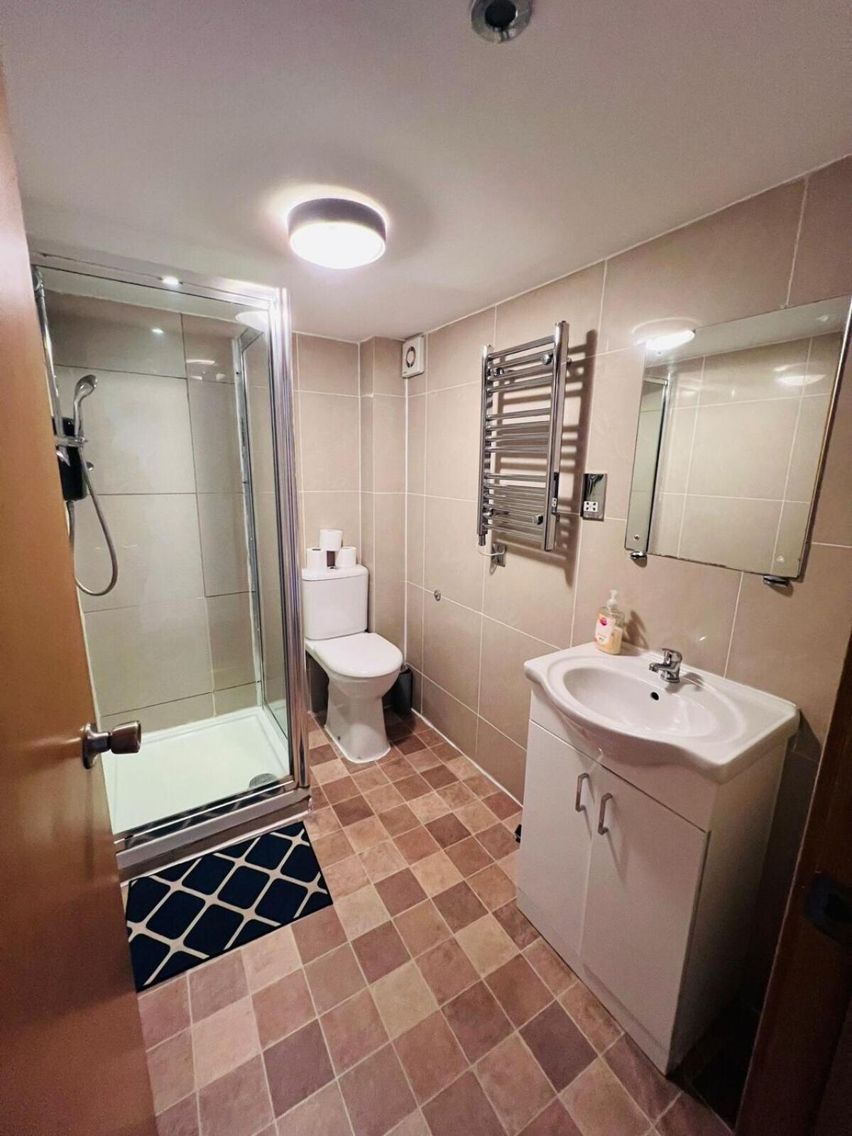 Apartment F101-first Floor Flat Fits 3 Near Hyde Park *