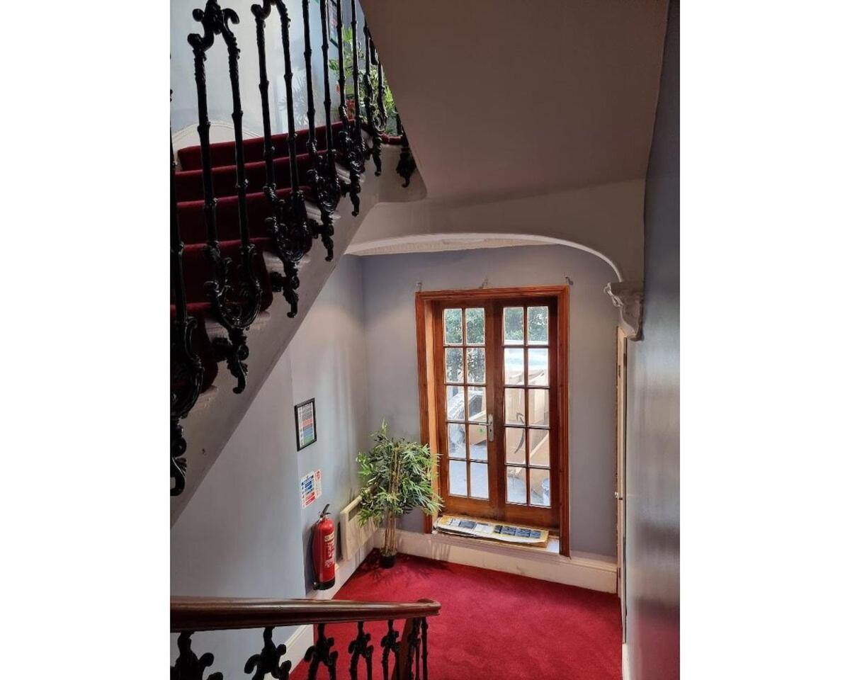 Appartamento F302-3rd Floor For 2 Near Hyde Park Londra