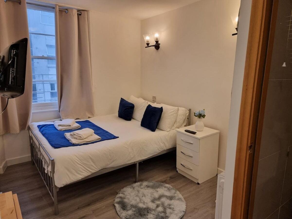 F302-3rd Floor For 2 Near Hyde Park Londra