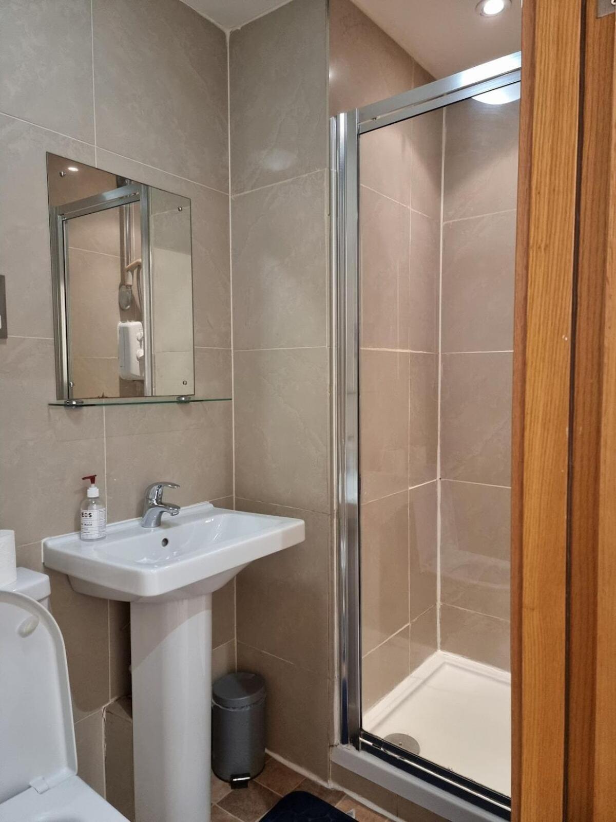 Appartamento F302-3rd Floor For 2 Near Hyde Park Londra
