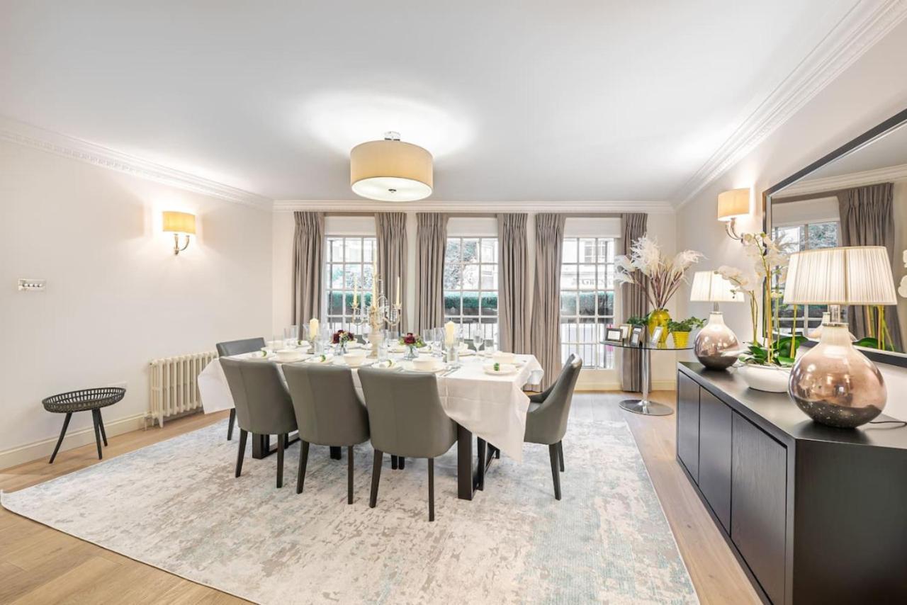 Modern 3 Bedroom Luxury House With Garage In Leilighet