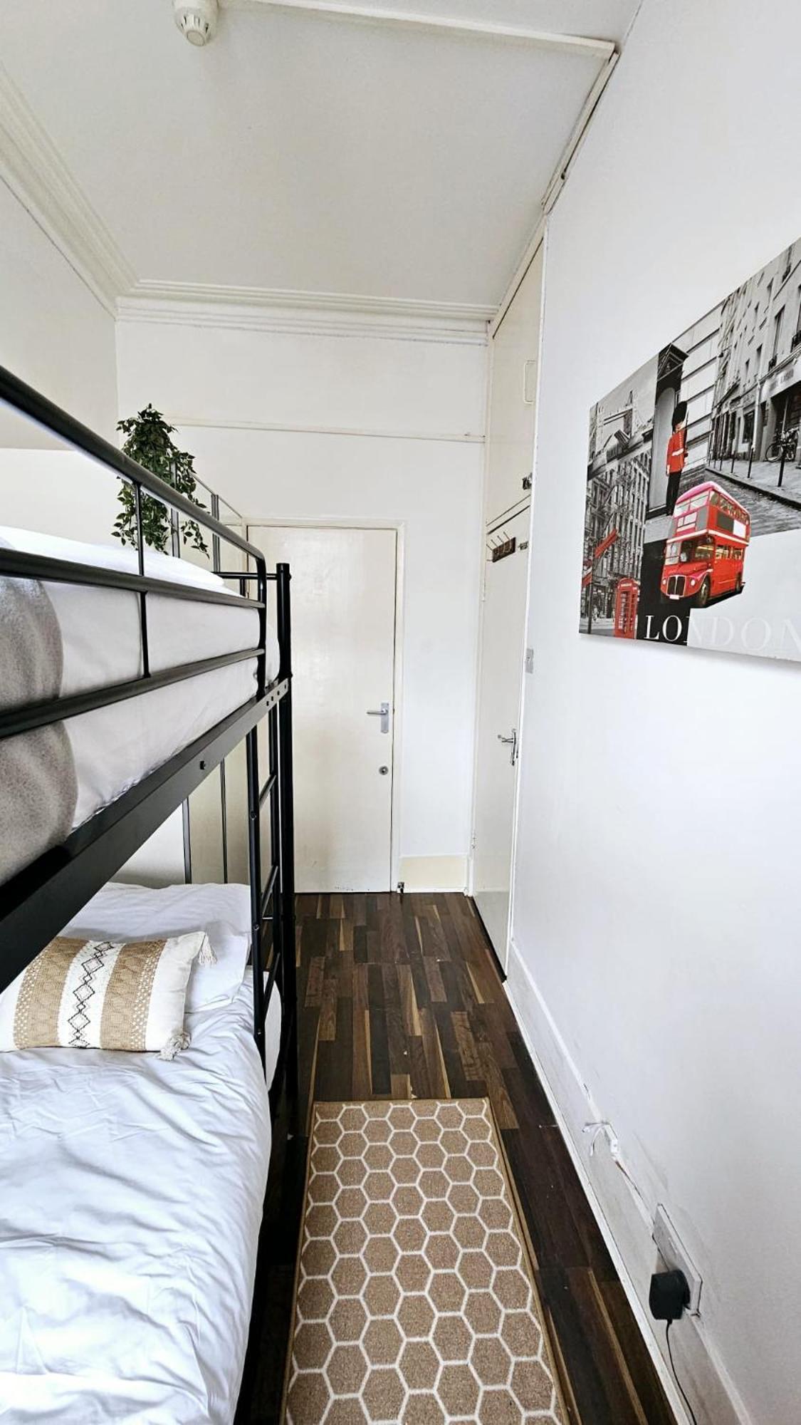Stylish 2 Bed Near Notting Hill Lejlighed