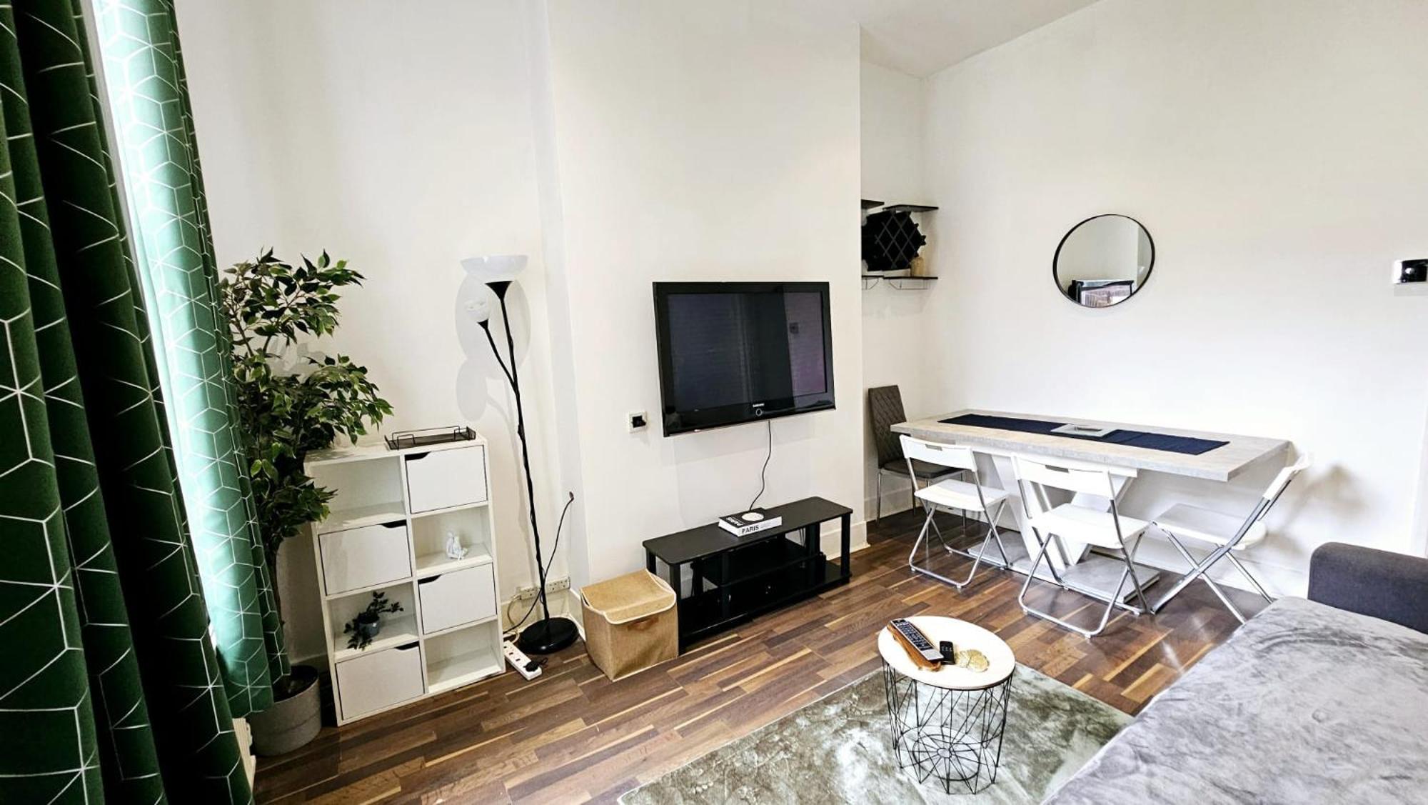 Lejlighed Stylish 2 Bed Near Notting Hill *