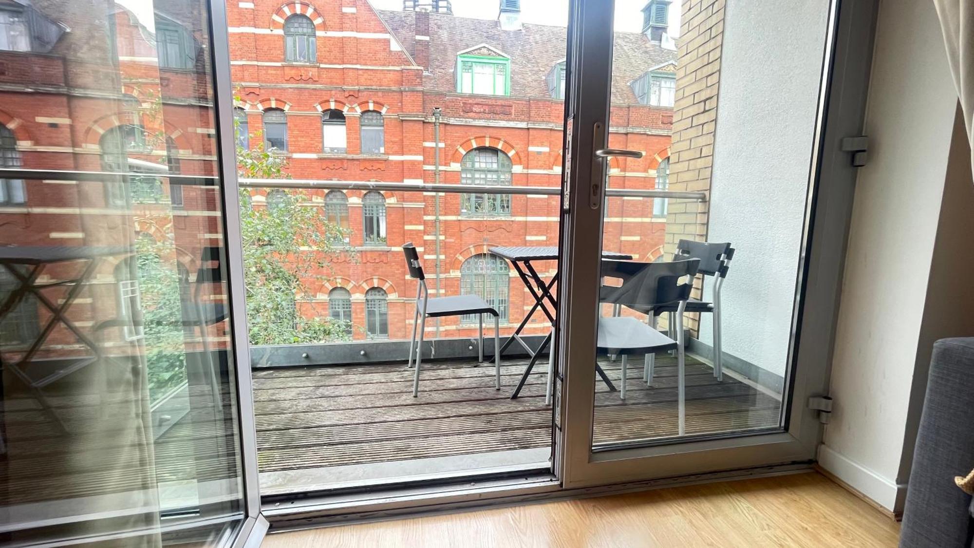 Shoreditch Liverpool Street With Lift And Balcony Appartamento *