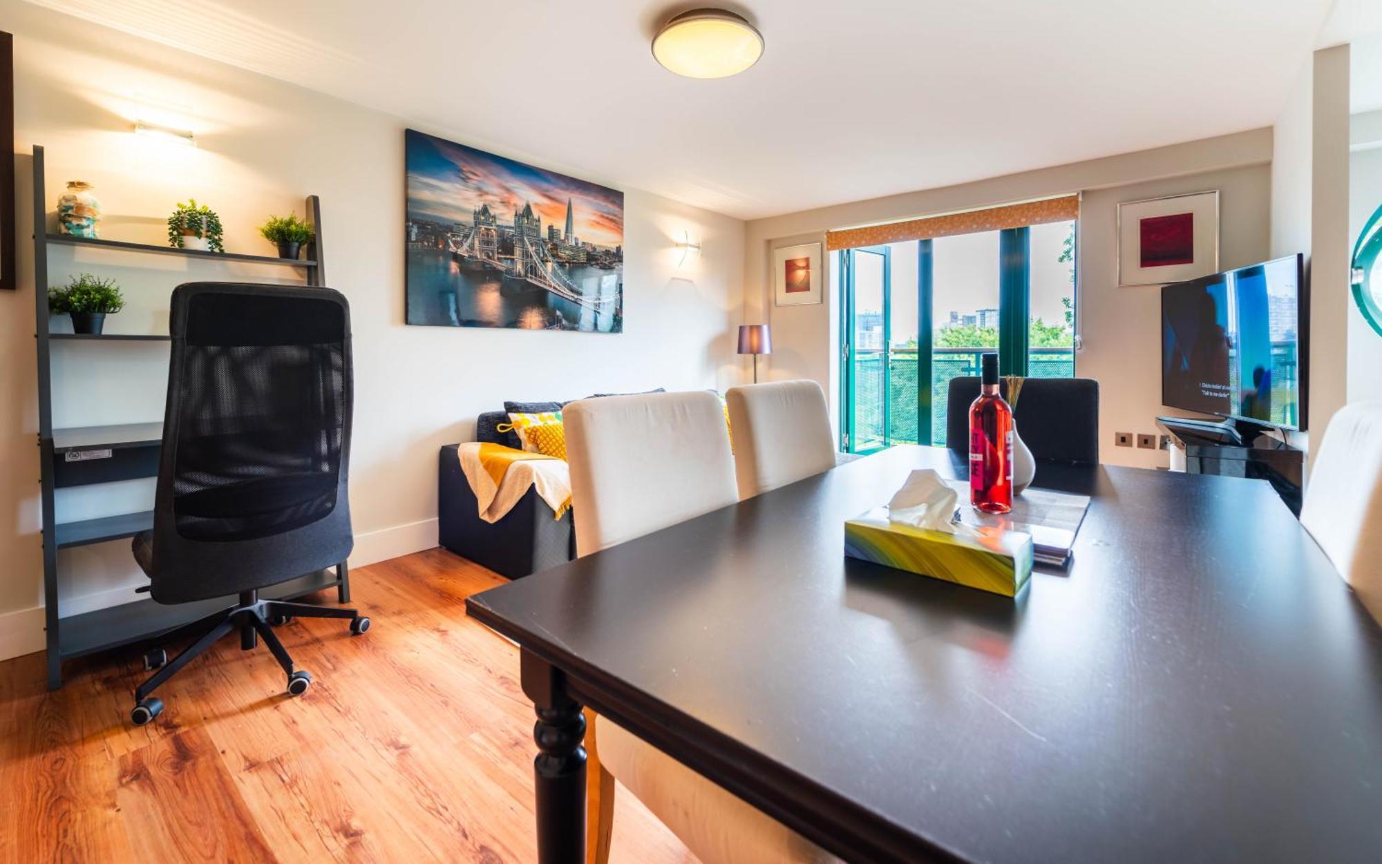 Luxury Docklands 2bed Apt- Close To Excel- Canary Wharf- Airport - 02 Arena- Free Parking- Ps 4 Lejlighed London