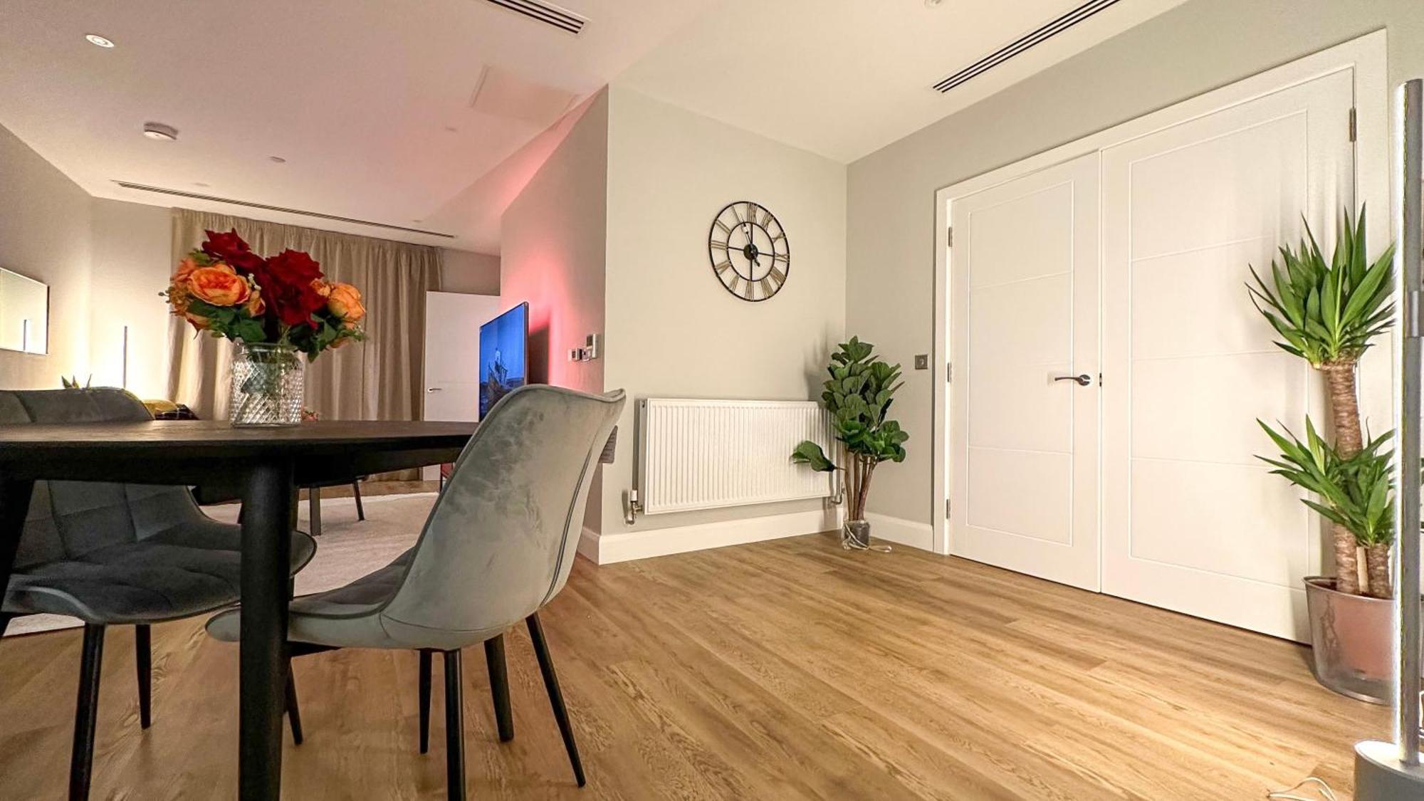 Duplex 3bed 3bath Modern Fast Wifi - Luxurylondonstays Lejlighed London