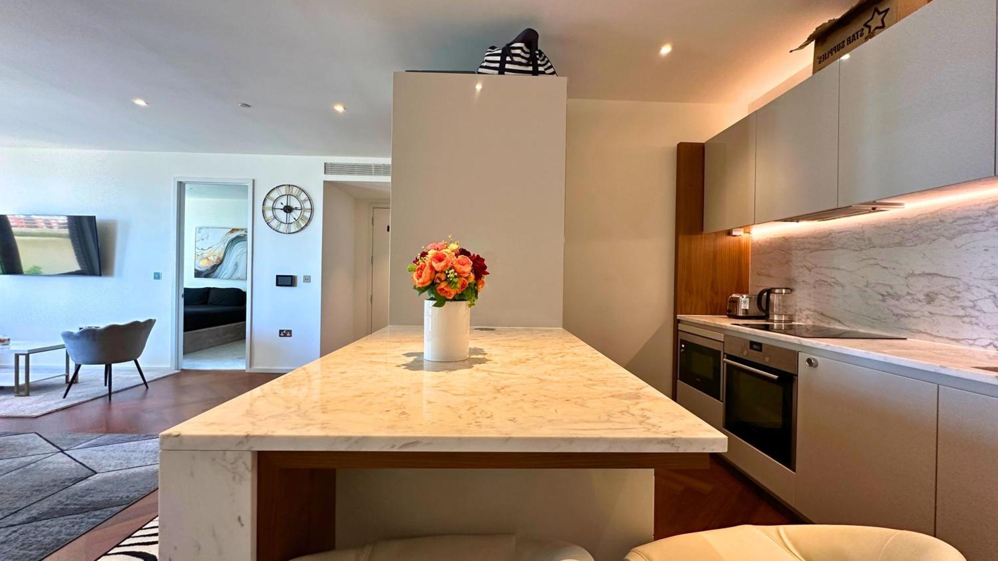 Lavish Penthouse River View Fast Wifi - Luxurylondonstays Appartement