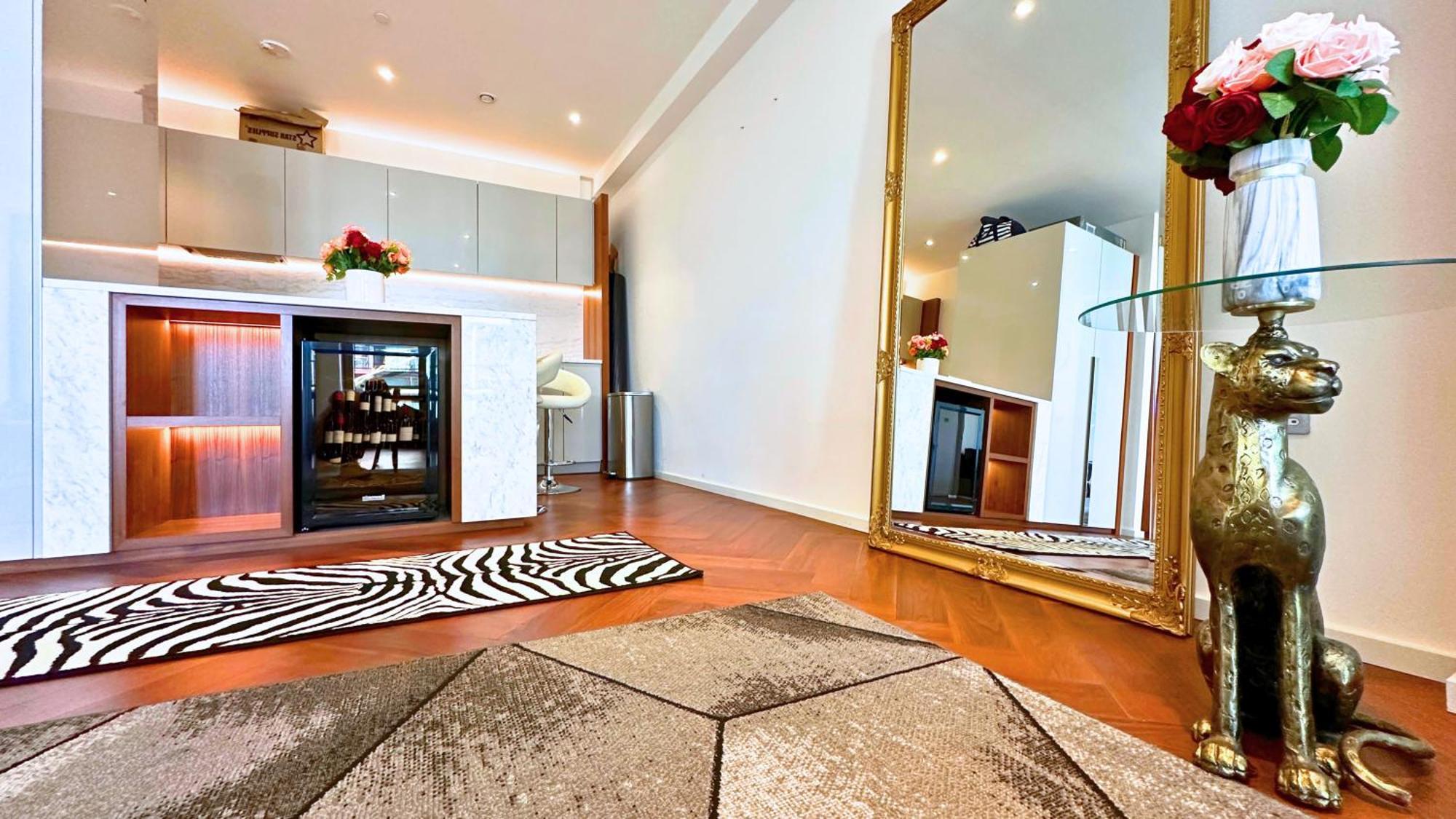 Lavish Penthouse River View Fast Wifi - Luxurylondonstays Appartement *