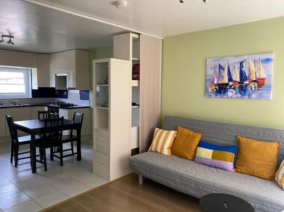 The Flower Apartment