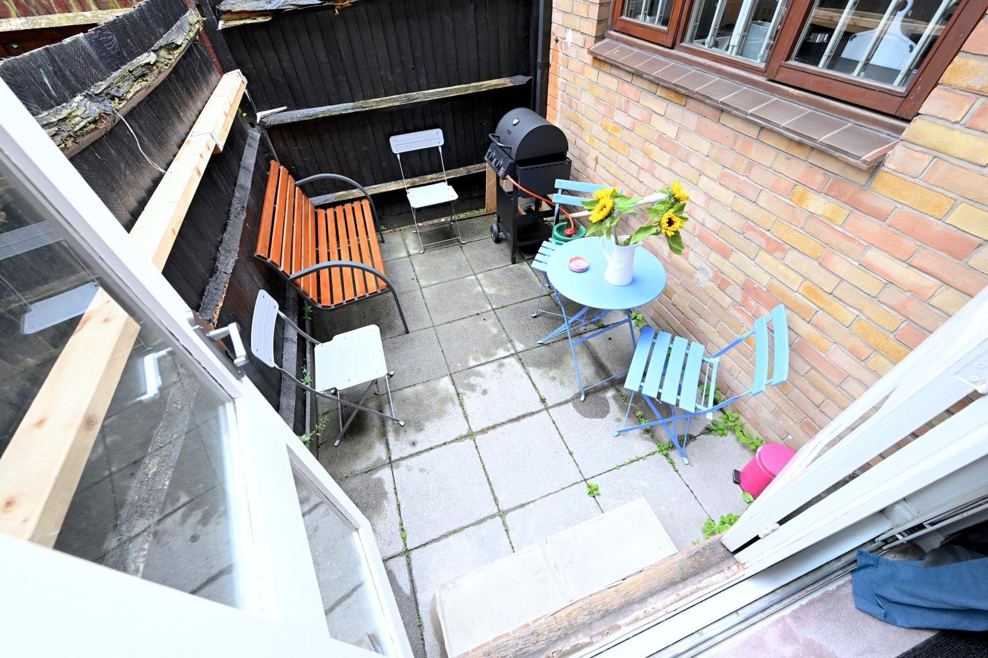 3 Bedroom House In Euston, Patio & Bbq Londen