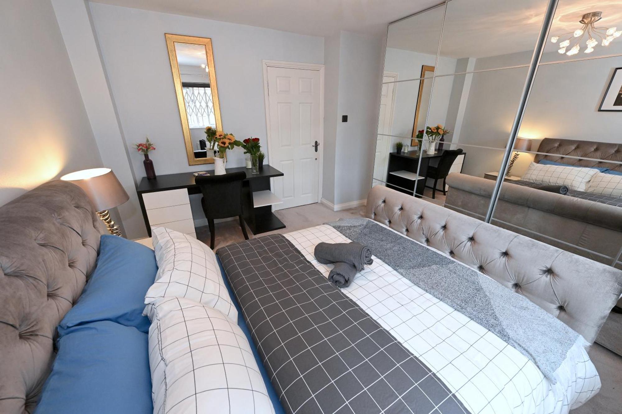 3 Bedroom House In Euston, Patio & Bbq Feriehus *