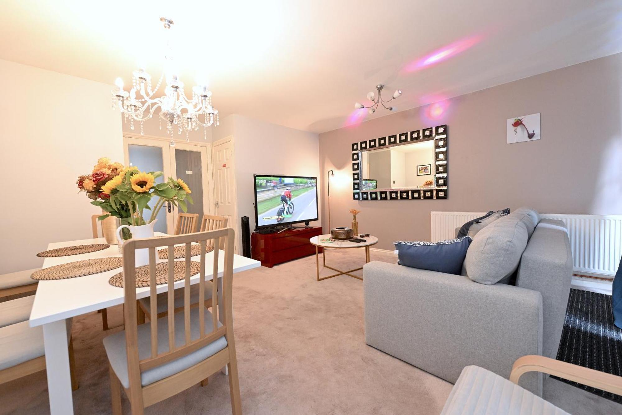 3 Bedroom House In Euston, Patio & Bbq Feriehus *