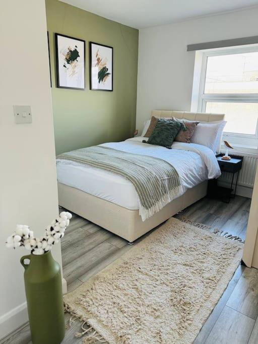 Stylish Two-story Retreat Leilighet *