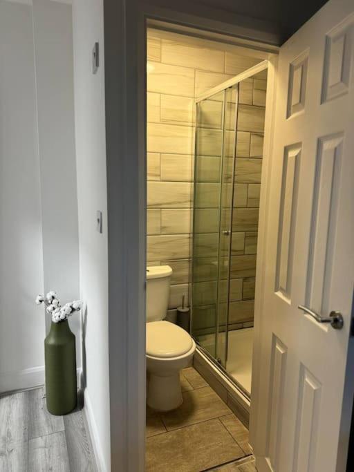 Stylish Two-story Retreat * London