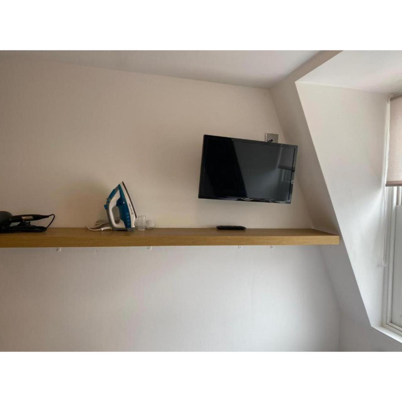F406- Great For 2 Near Hyde Park