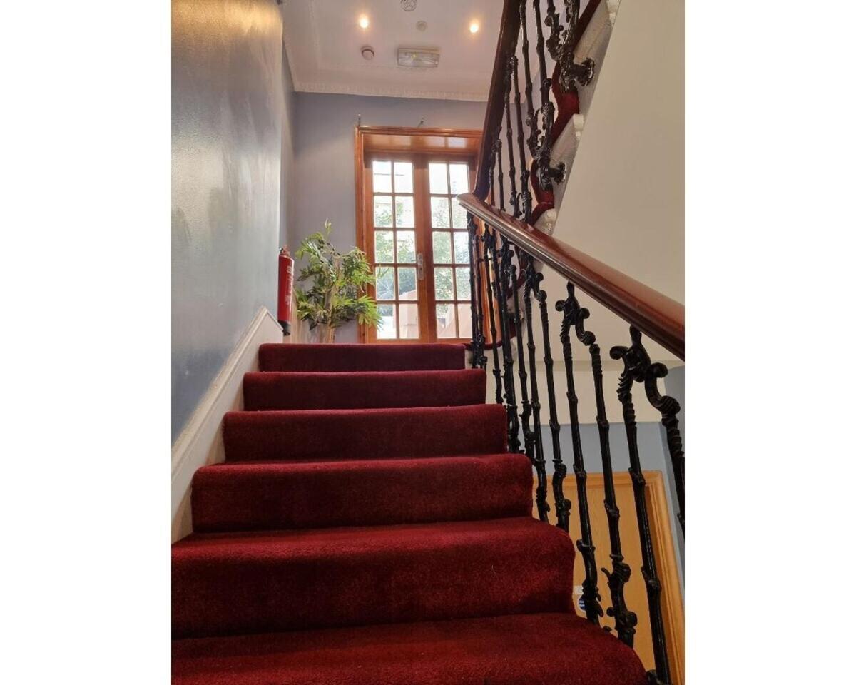 G3- Great For 2 With Patio Near Hyde Park *