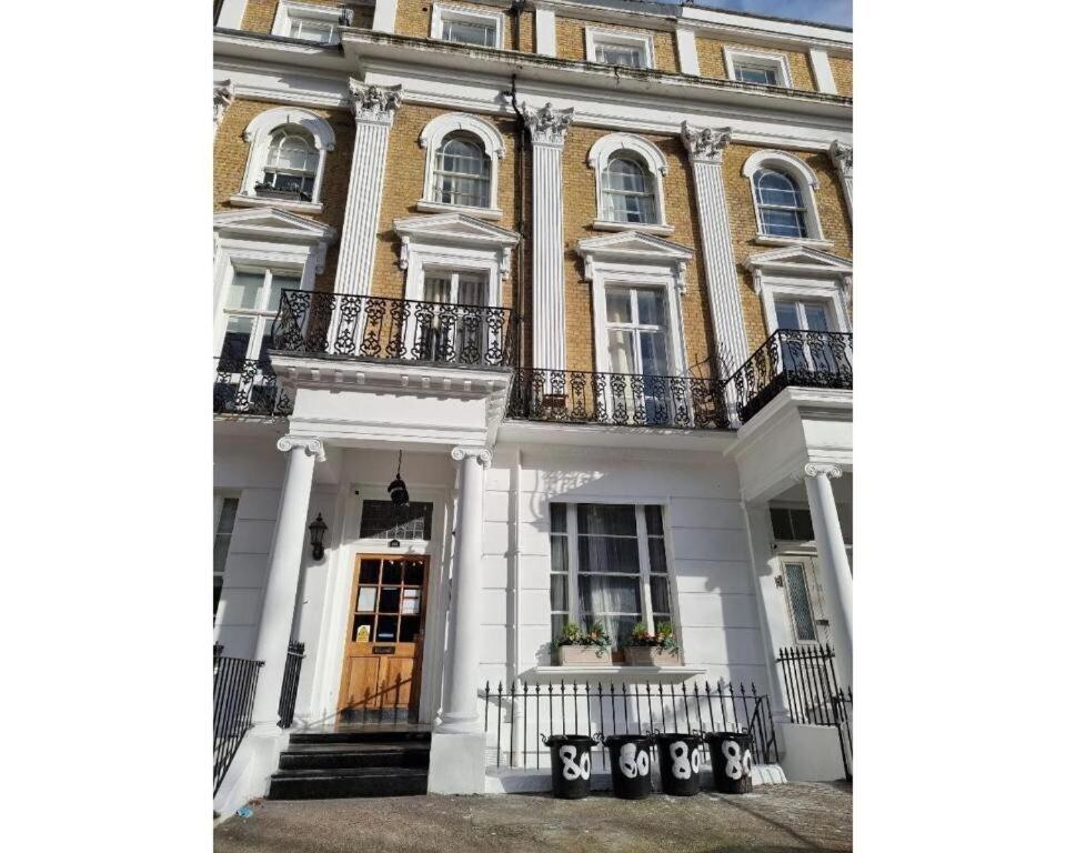 F203-fantastic Second Flr Near Hyde Park Apartment *
