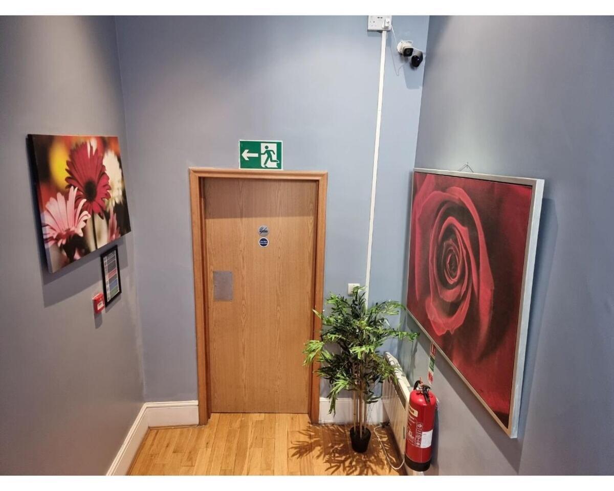 Apartment F203-fantastic Second Flr Near Hyde Park London